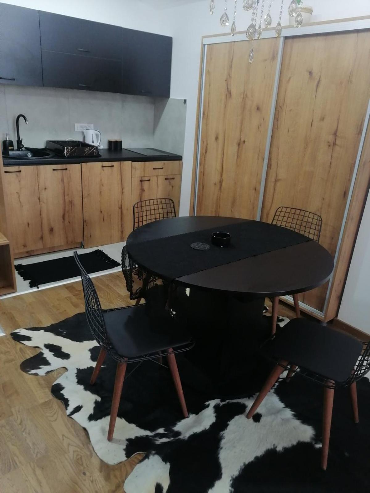 DIAMOND APARTMENT LUX