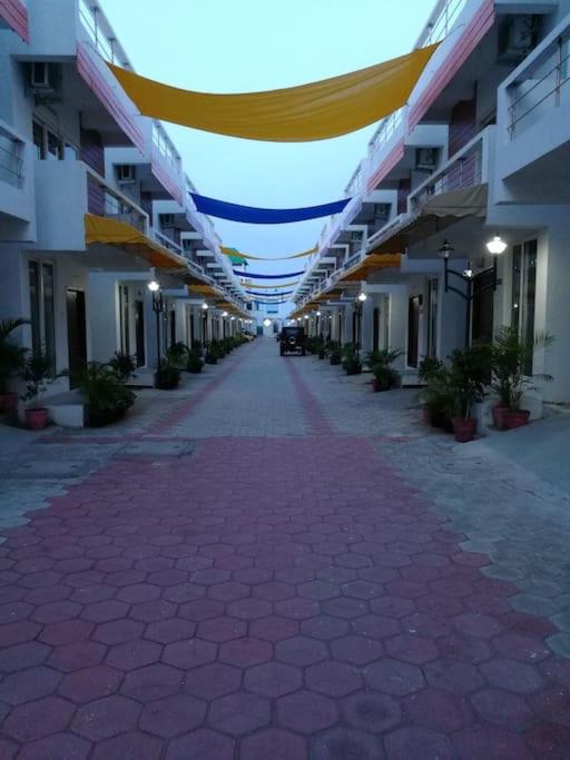 Sea View apartment next to Surf Turf - Kovalam view 4