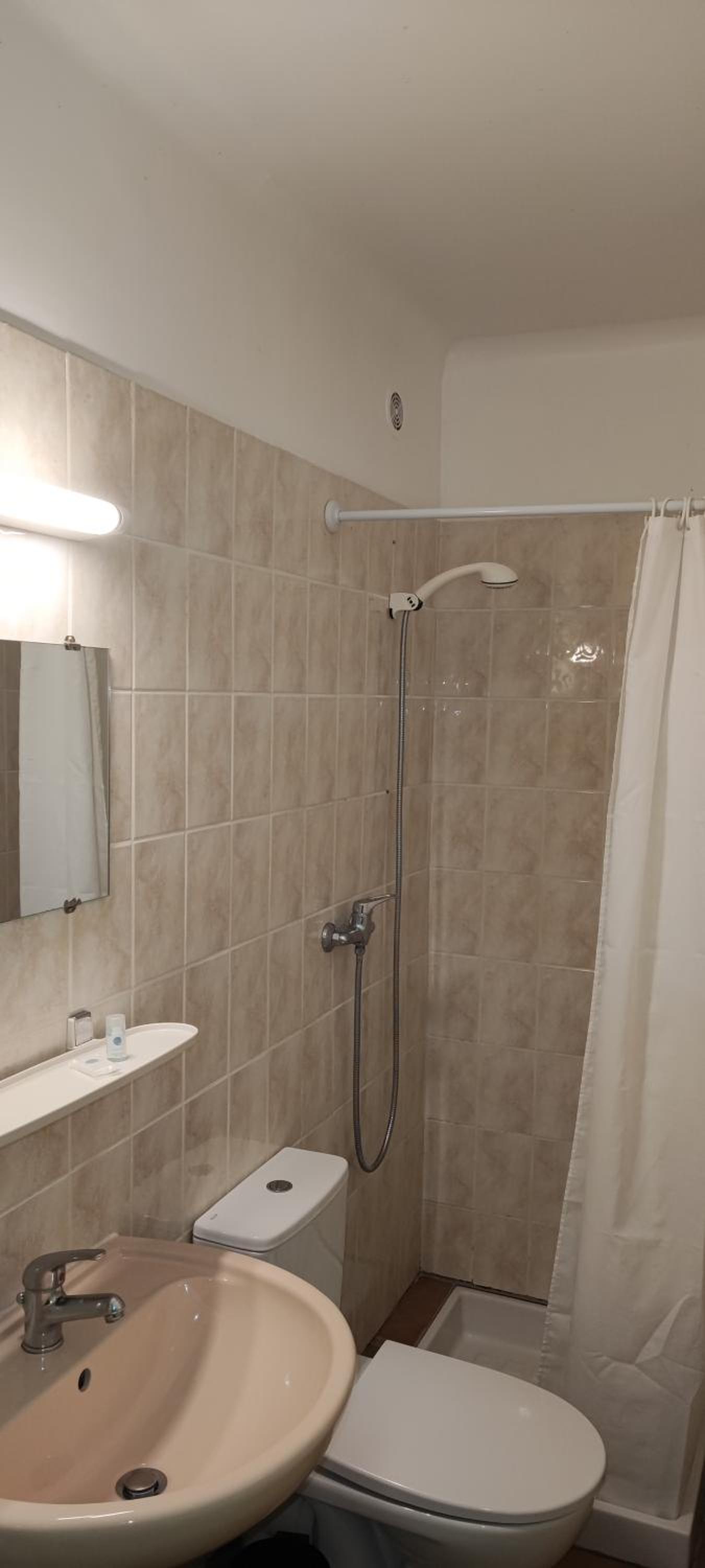 Photo 34