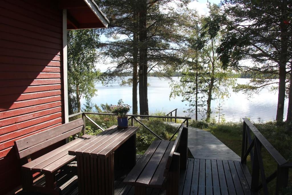 Lysti Cottage by the lake and magical countryside