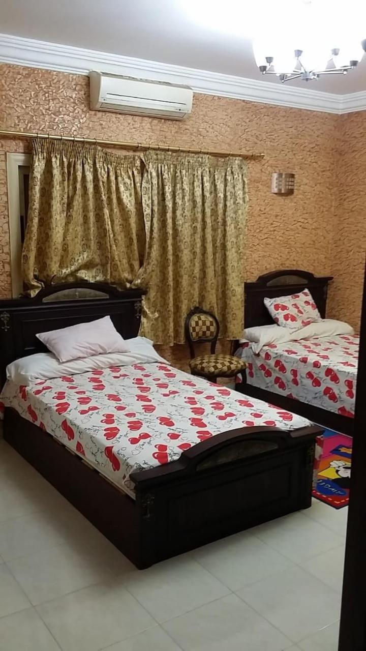 amwaj compound