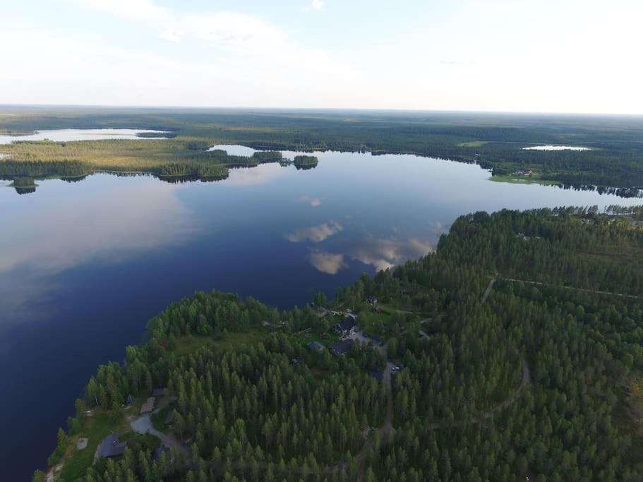 Lysti Cottage by the lake and magical countryside