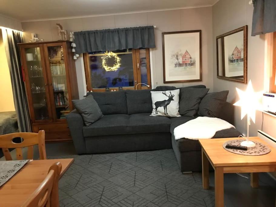 Lysti Cottage by the lake and magical countryside