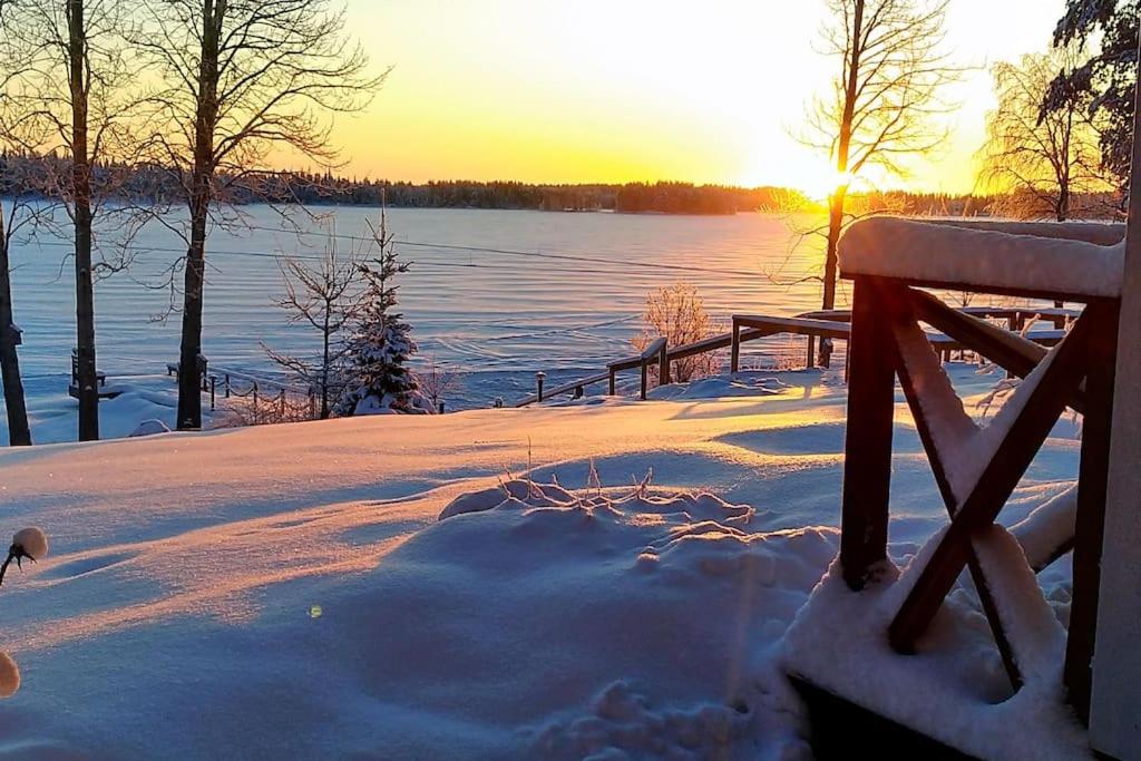 Lysti Cottage by the lake and magical countryside