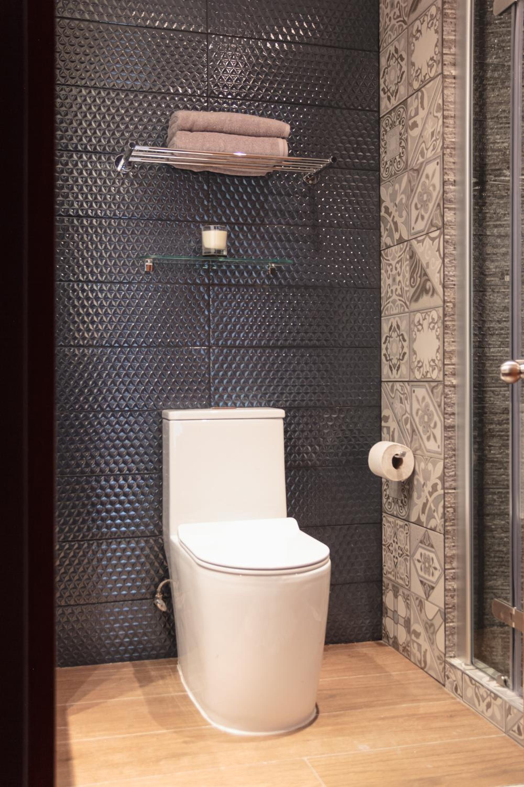 4 High-End Apartments with a Private Rooftop in Exclusive Roma Norte for up to 22 guests