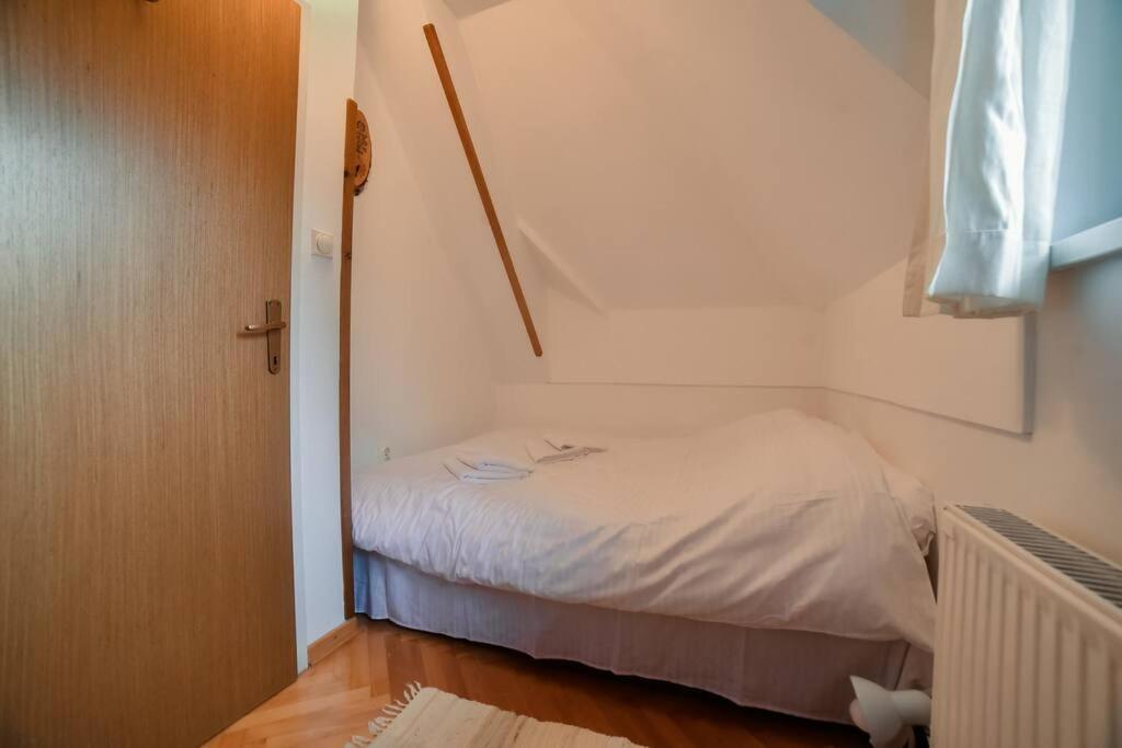 Apartman Konaci
