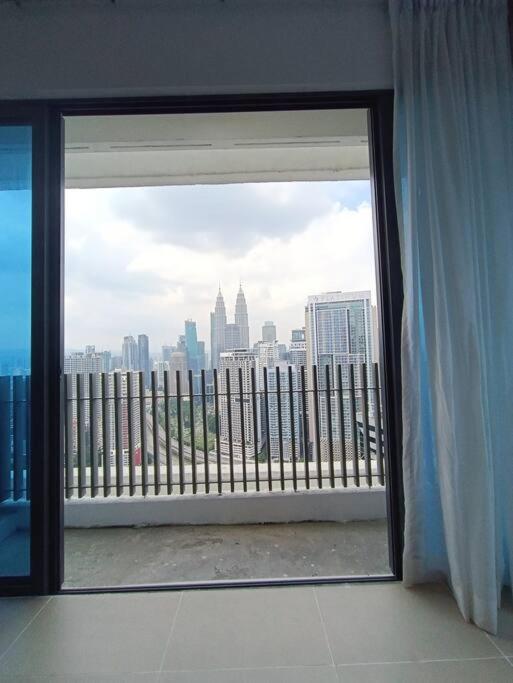 CL 30A Super KL View Infinity Pool KLCC
