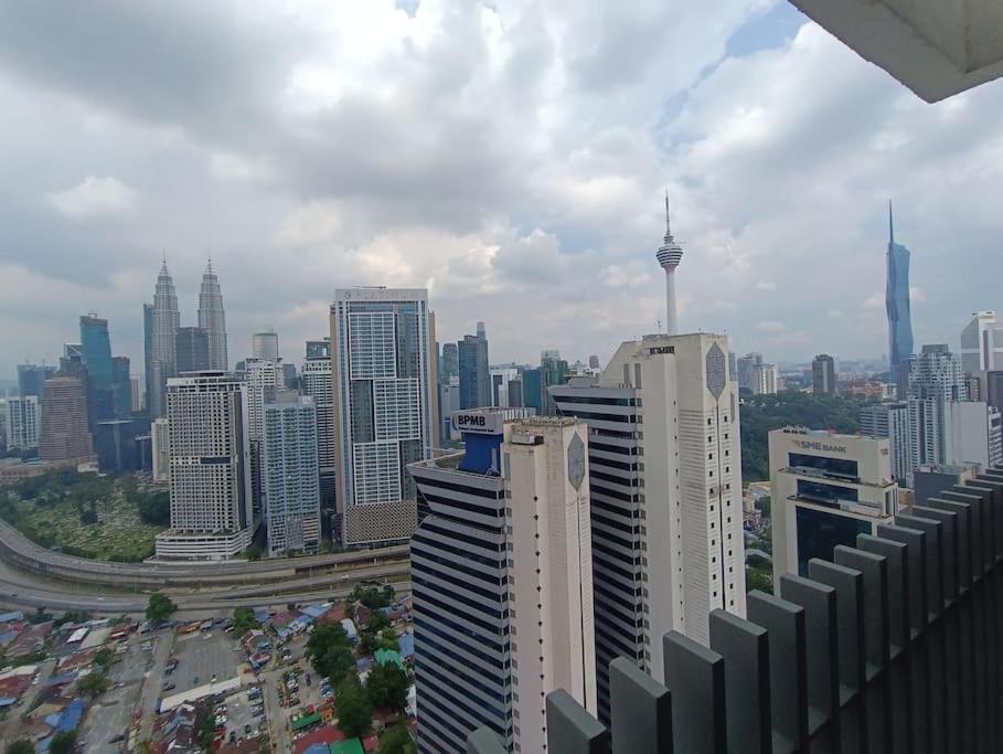 CL 30A Super KL View Infinity Pool KLCC