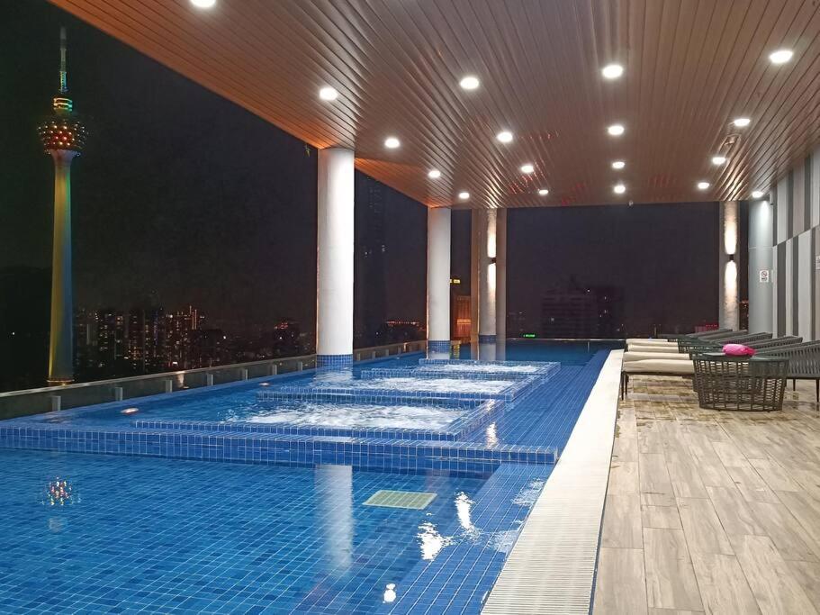 CL 30A Super KL View Infinity Pool KLCC