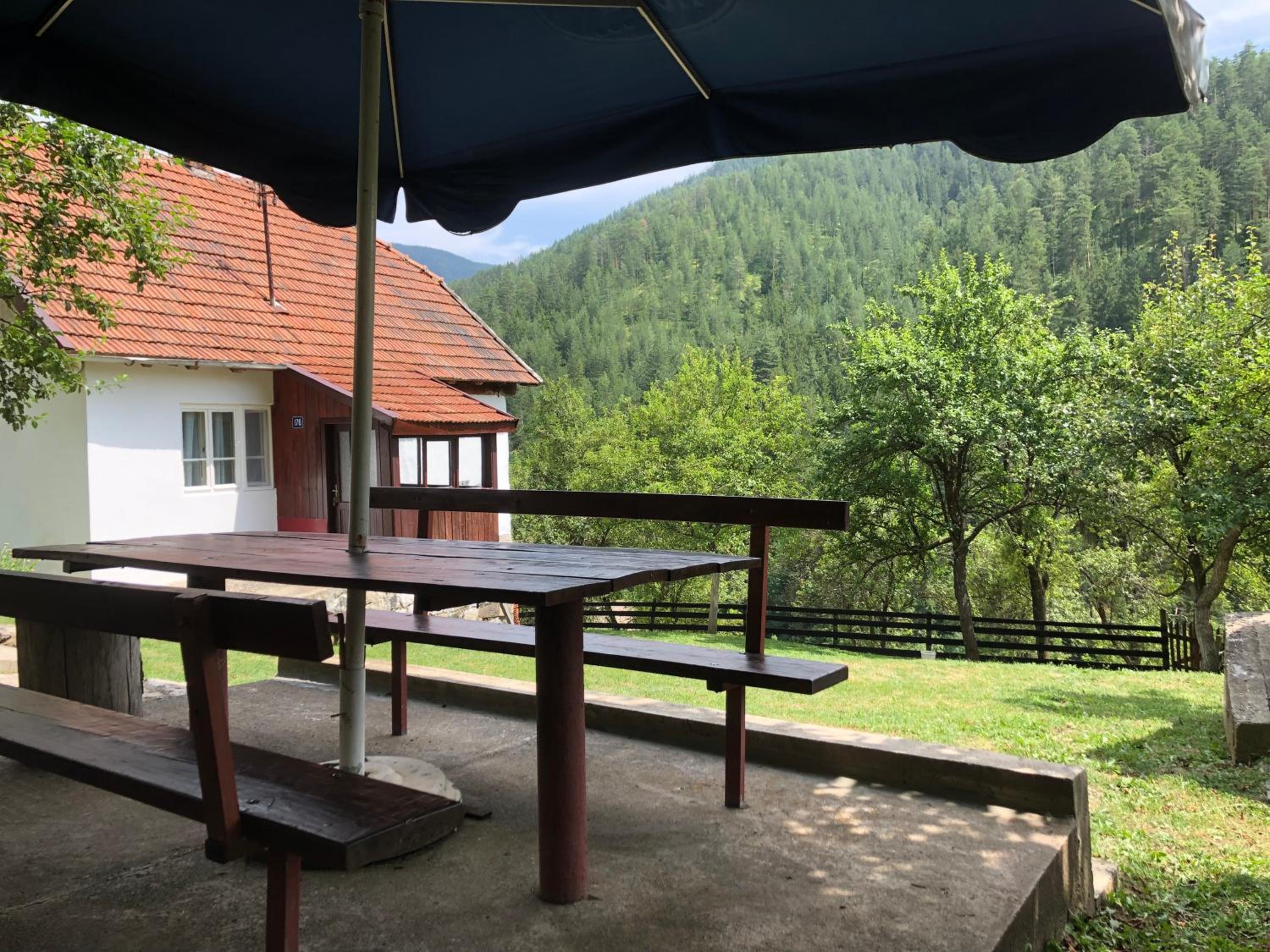 Planinska kuća kod Lazića view 2