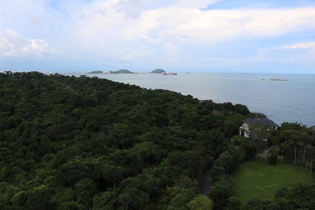 08B Luxury Oceanfront Resort Lifestyle Panama