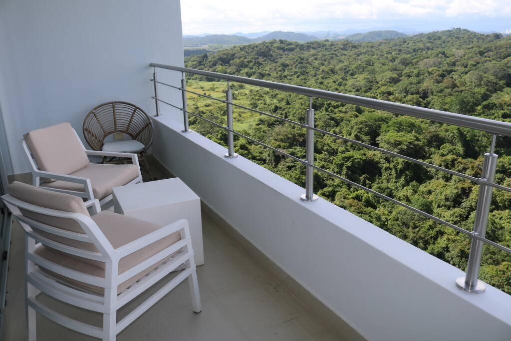 08B Luxury Oceanfront Resort Lifestyle Panama