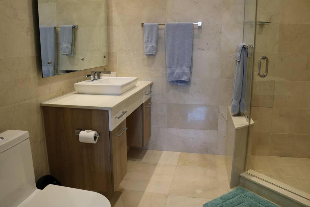 08B Luxury Oceanfront Resort Lifestyle Panama