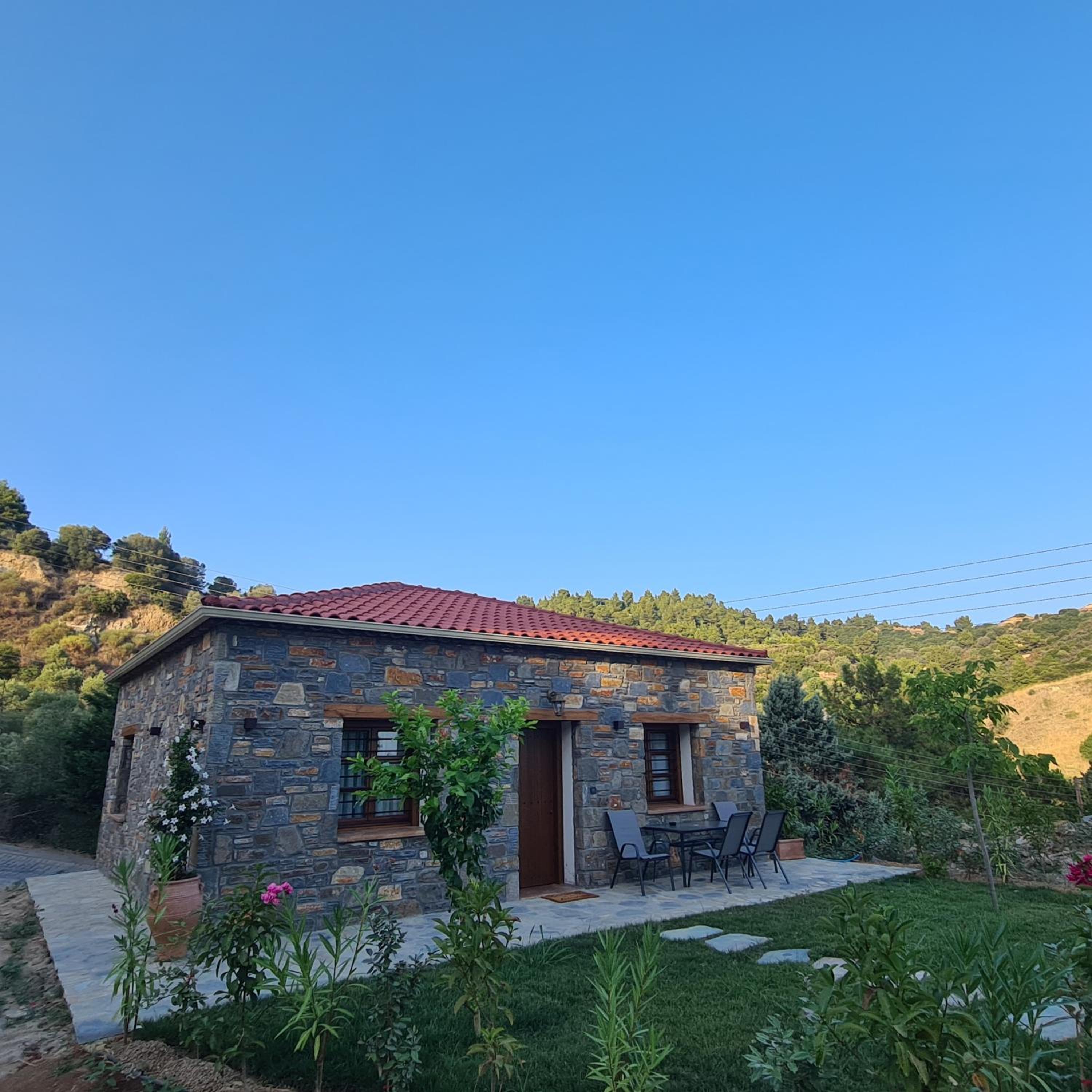 JIRONI VILLA