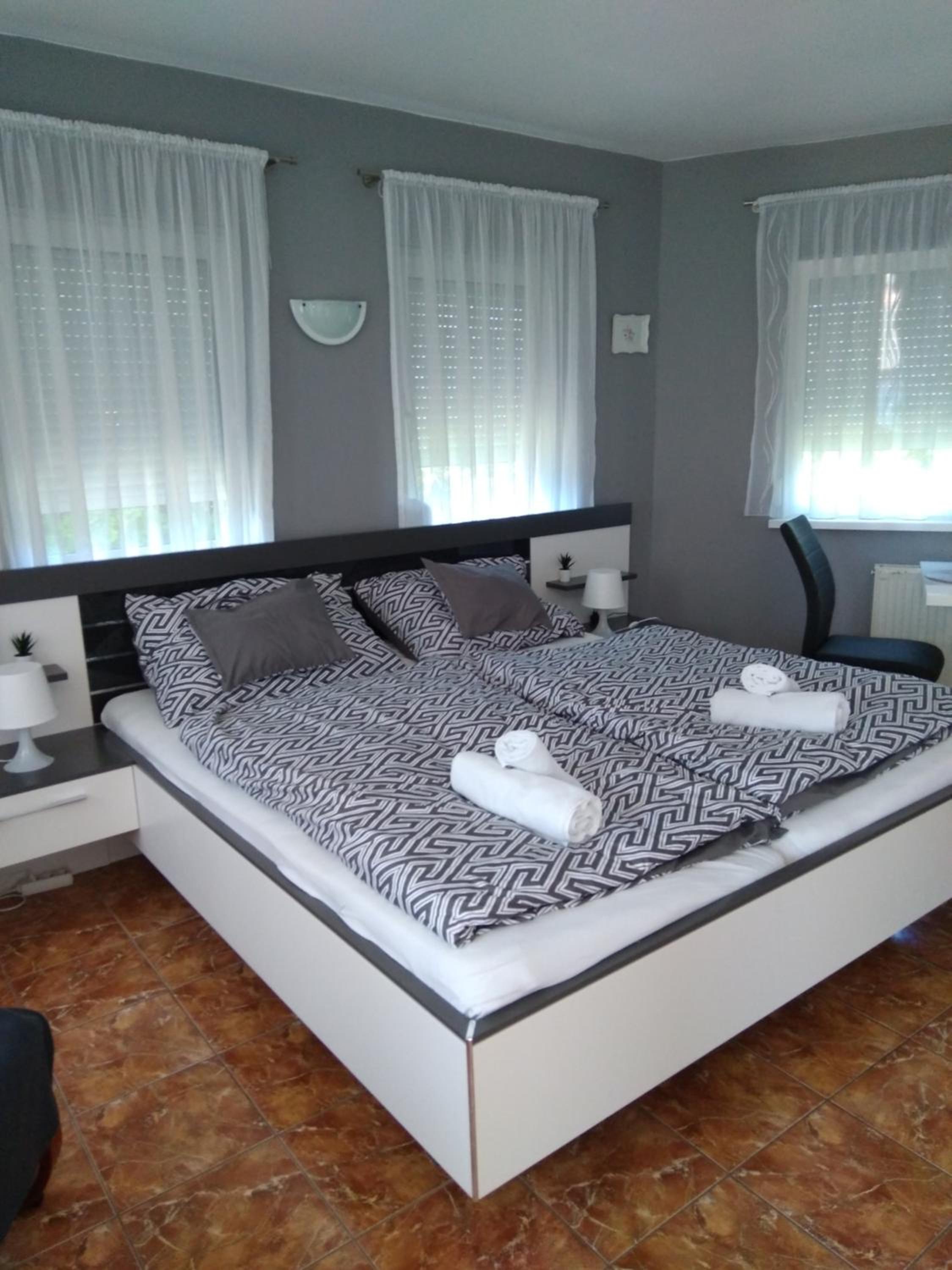 Holiday Apartman