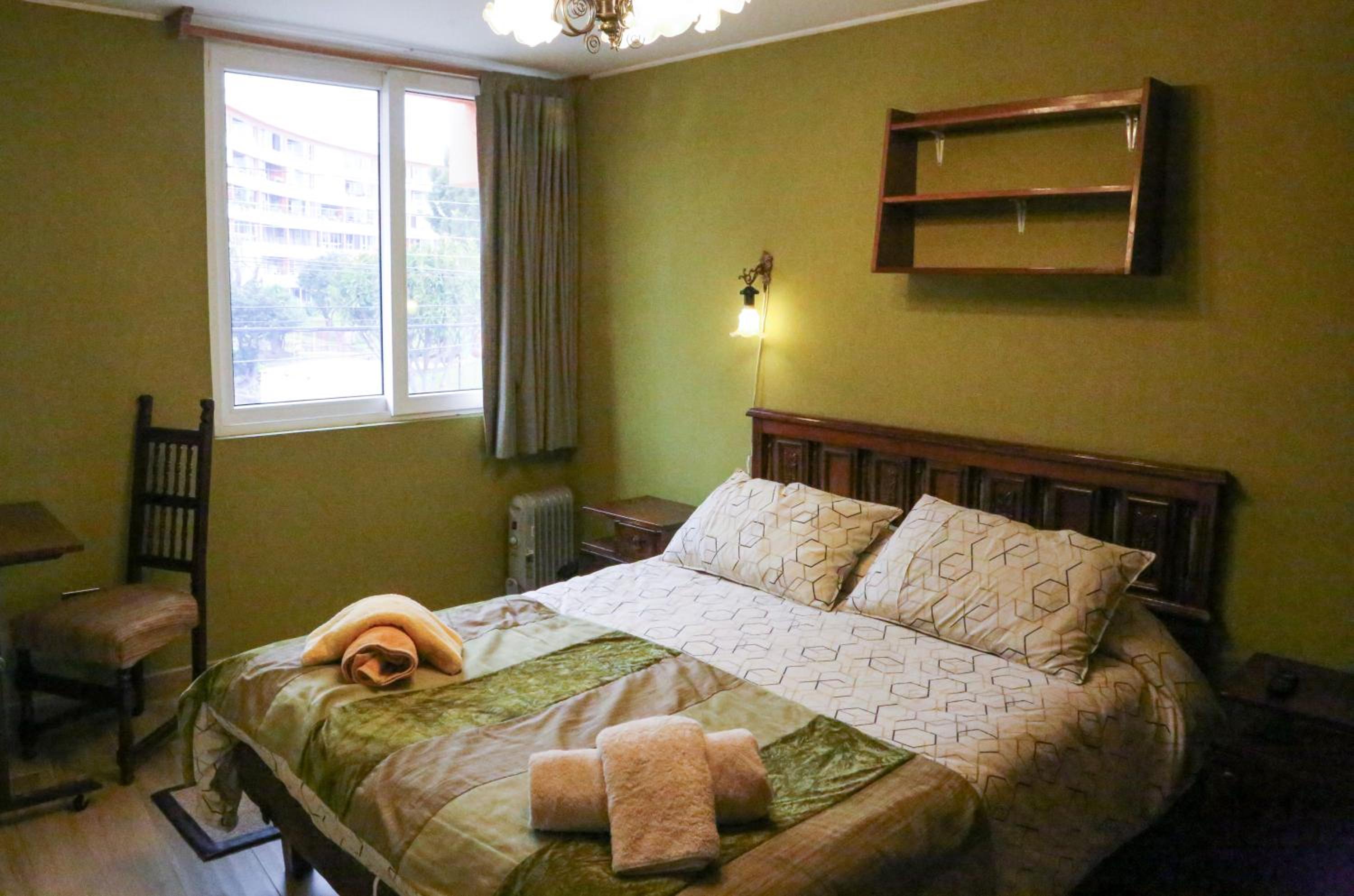 Espacioso y Hermoso departamento con vista 180º al mar insuperable! Excelente ubicación, conexión directa a la playa - caminable, con estacionamiento, vigi