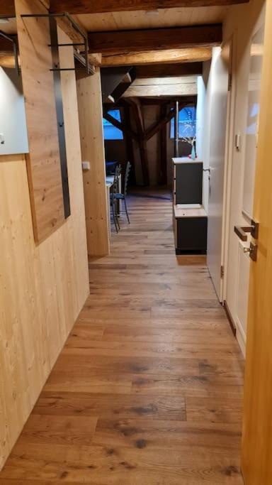 Wunderschöne Maisonette-Wohnung nahe des Zentrums mit kostenlosem Parkplatz