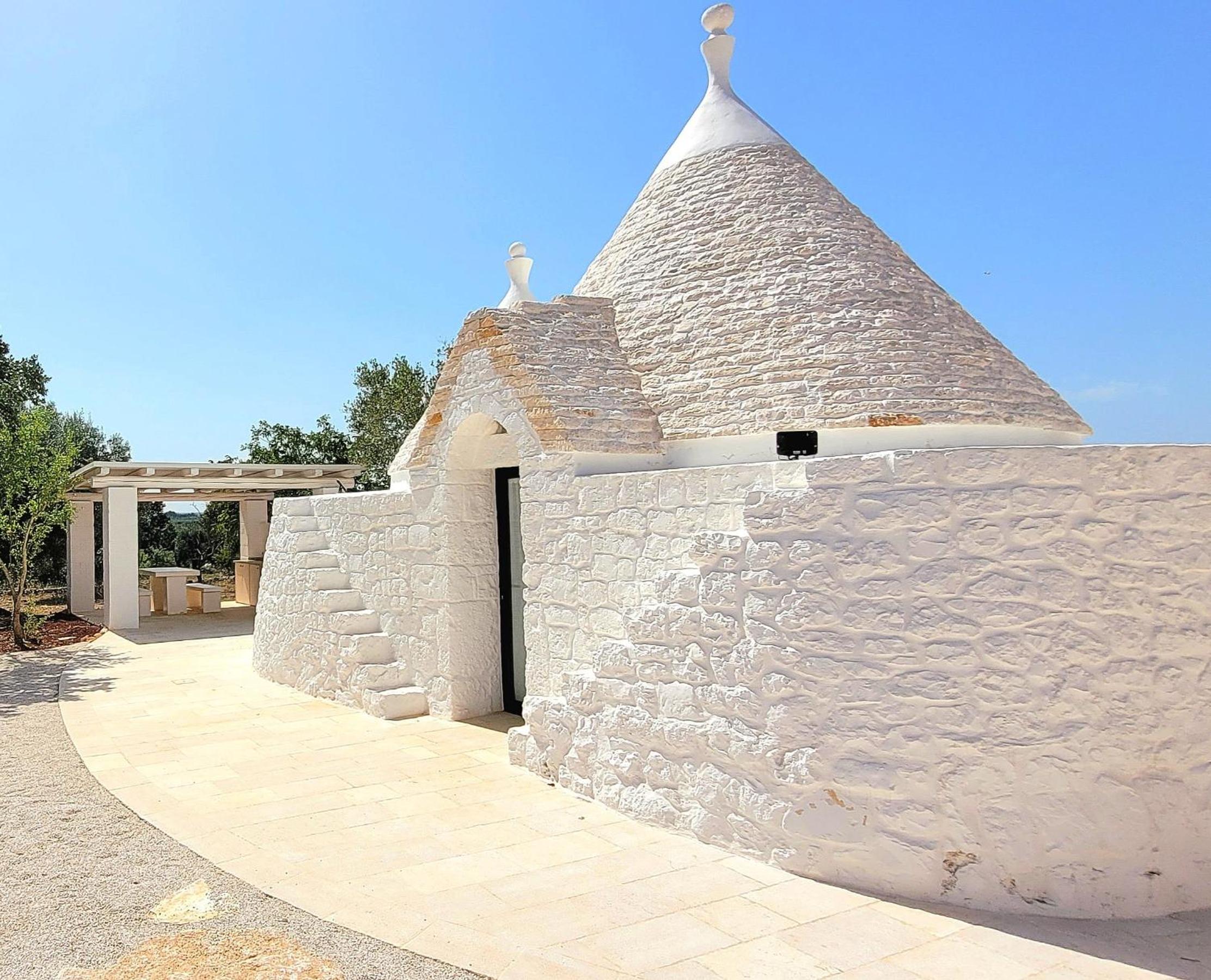Trulli Respiro dei Venti view 2