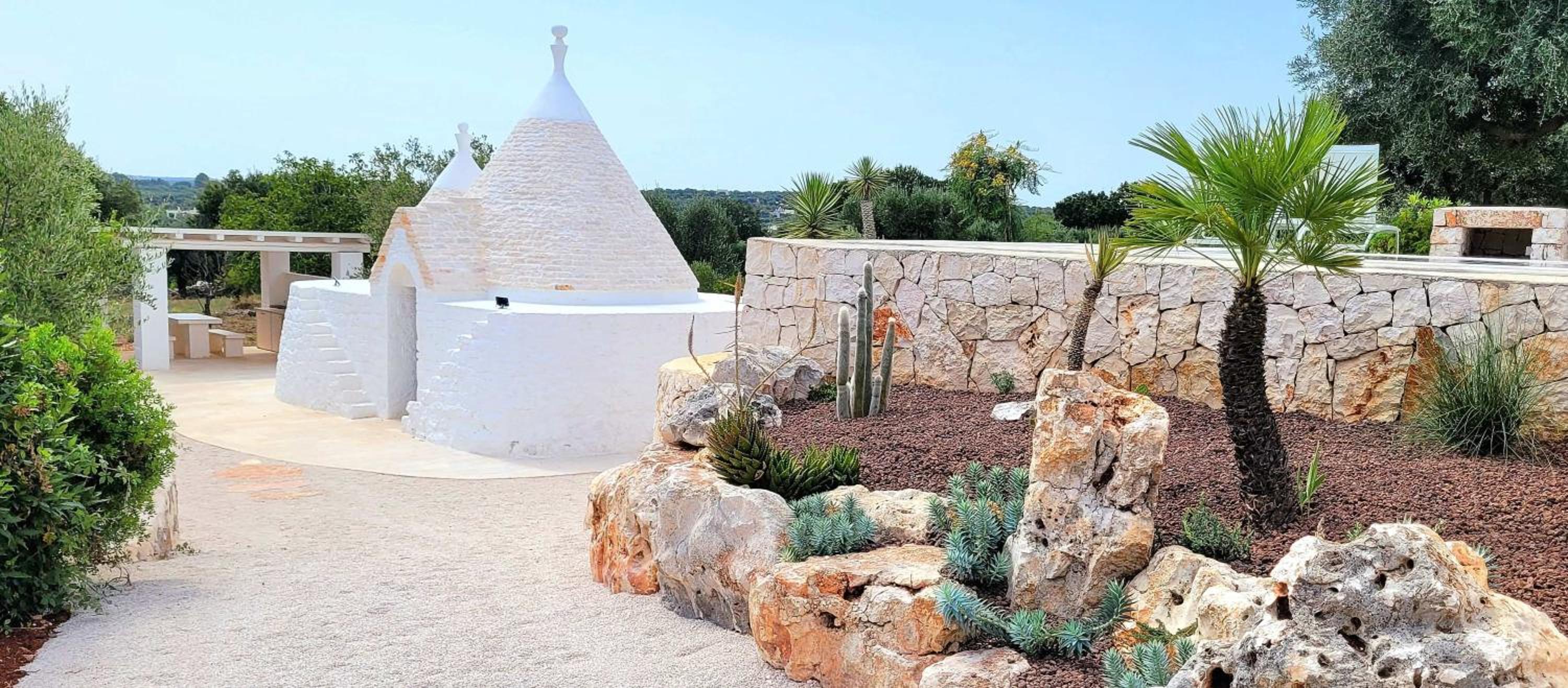 Trulli Respiro dei Venti view 3