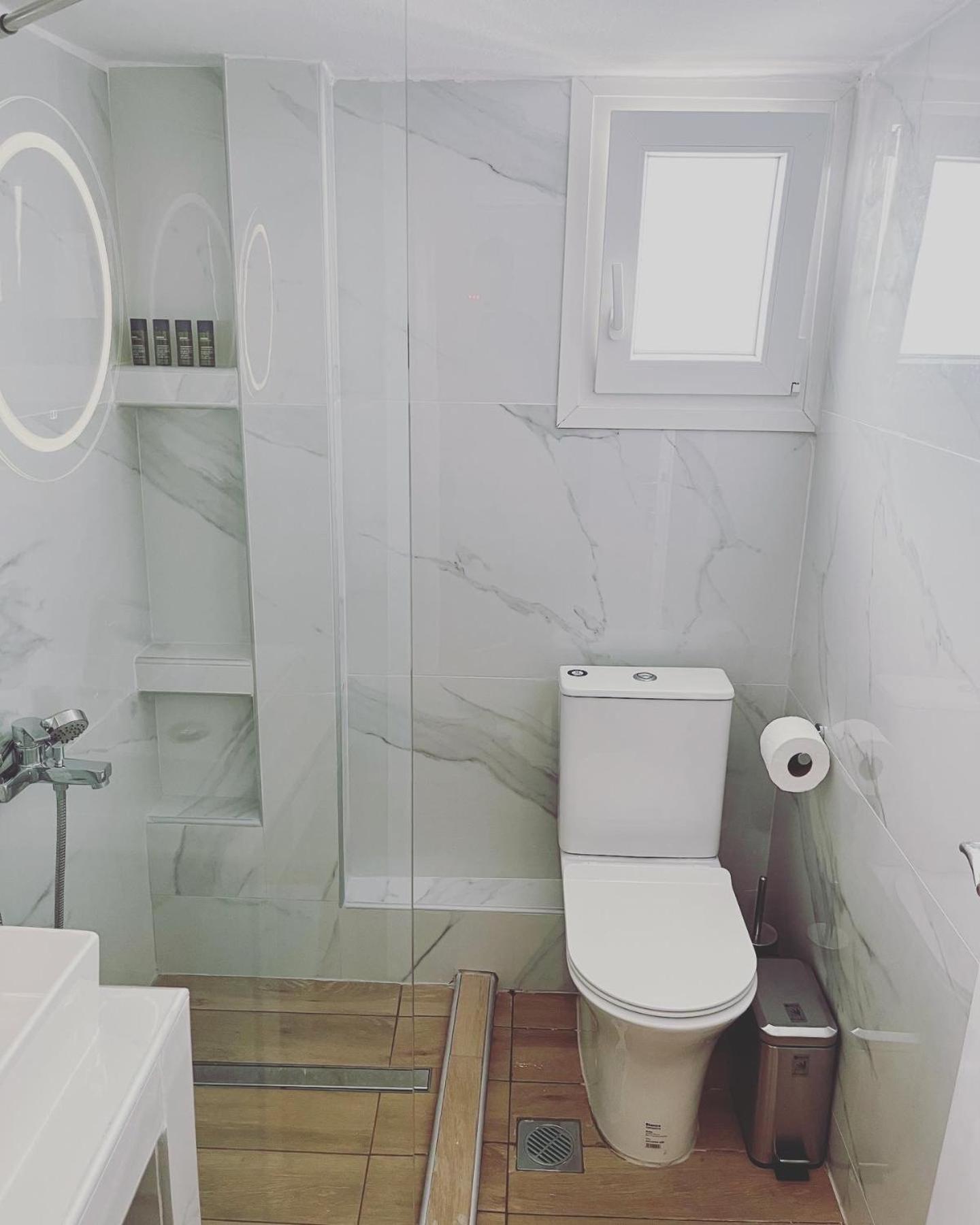 Arian Modern & Relax Apartment photo 4