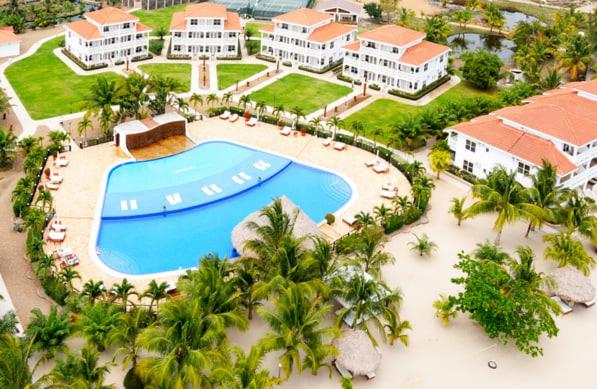 Villa Castello- Water Views & Resort Amenities