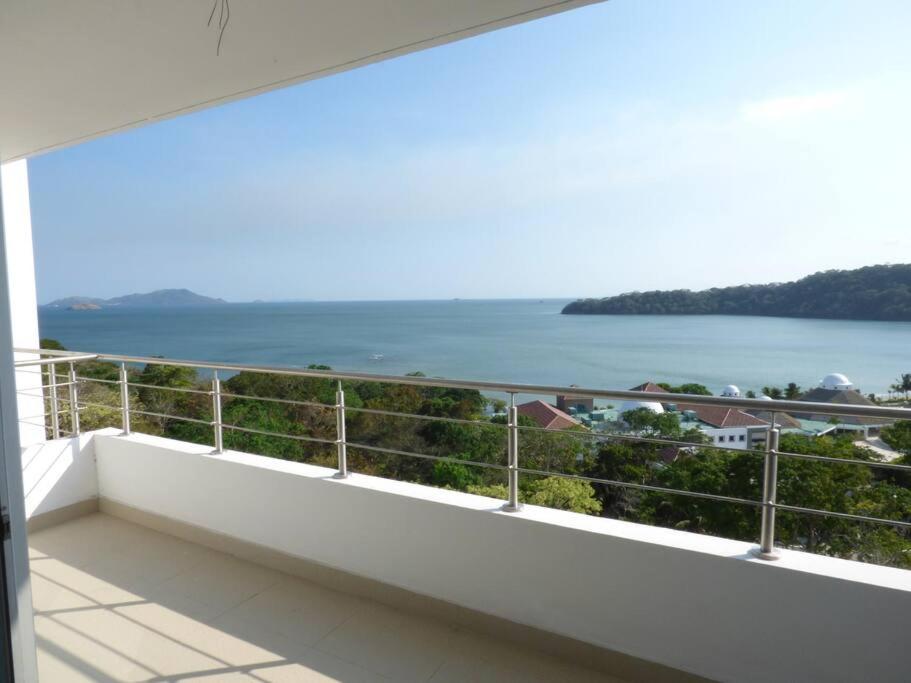 09E Luxury Ocean Views Great Special Rate Panama view 5