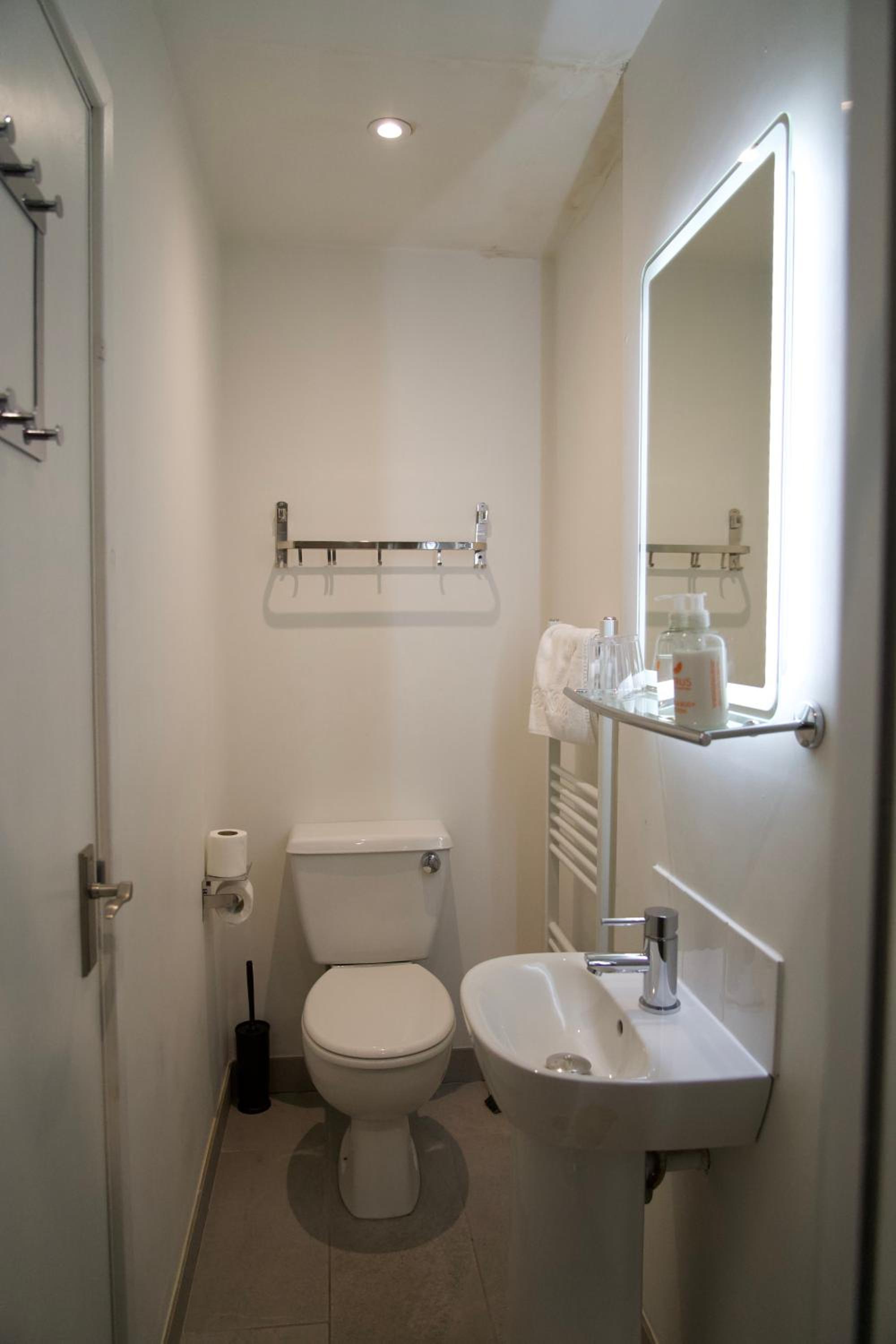 The Cottage - Room Only
