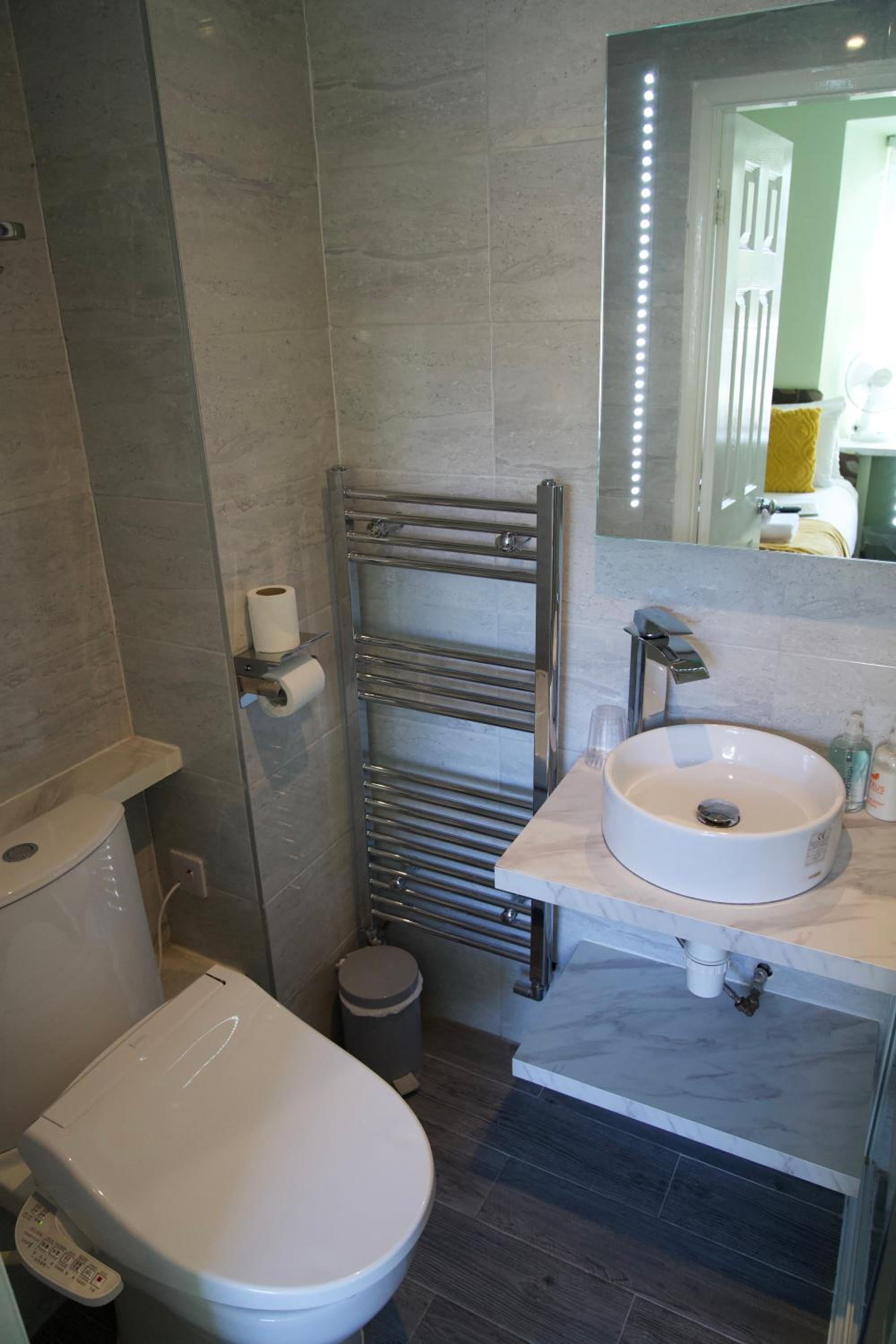 The Cottage - Room Only