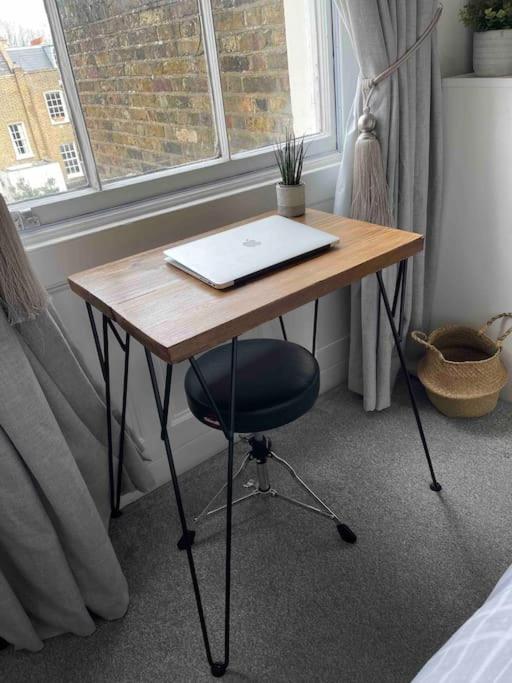 One Bedroom Flat in the heart of Islington view 4