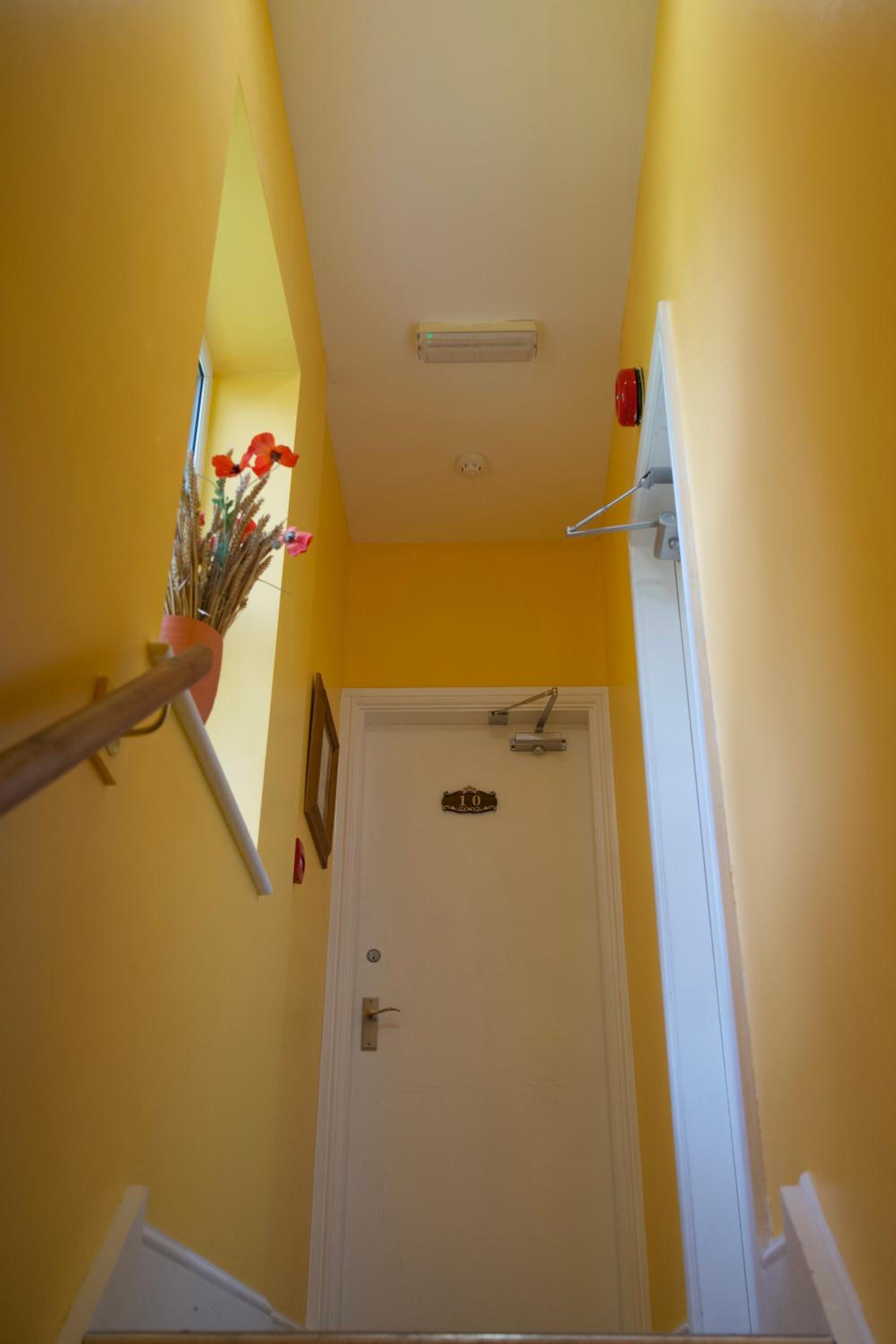 The Cottage - Room Only
