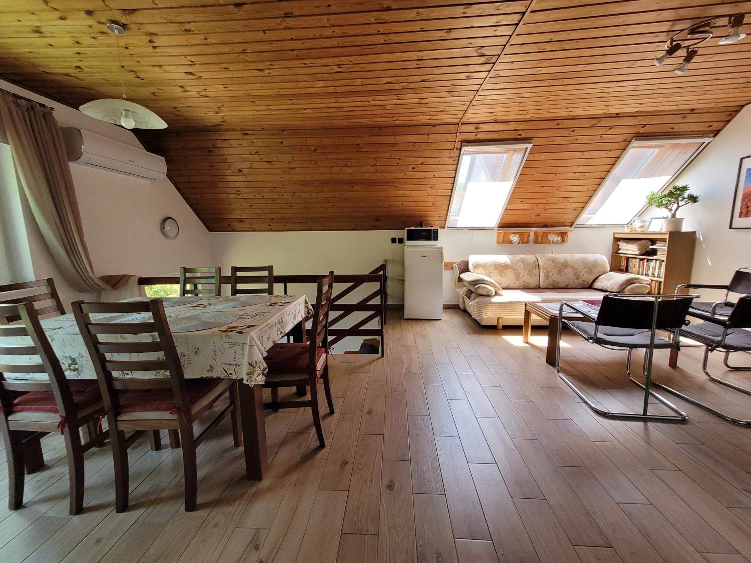 Liliom Apartman