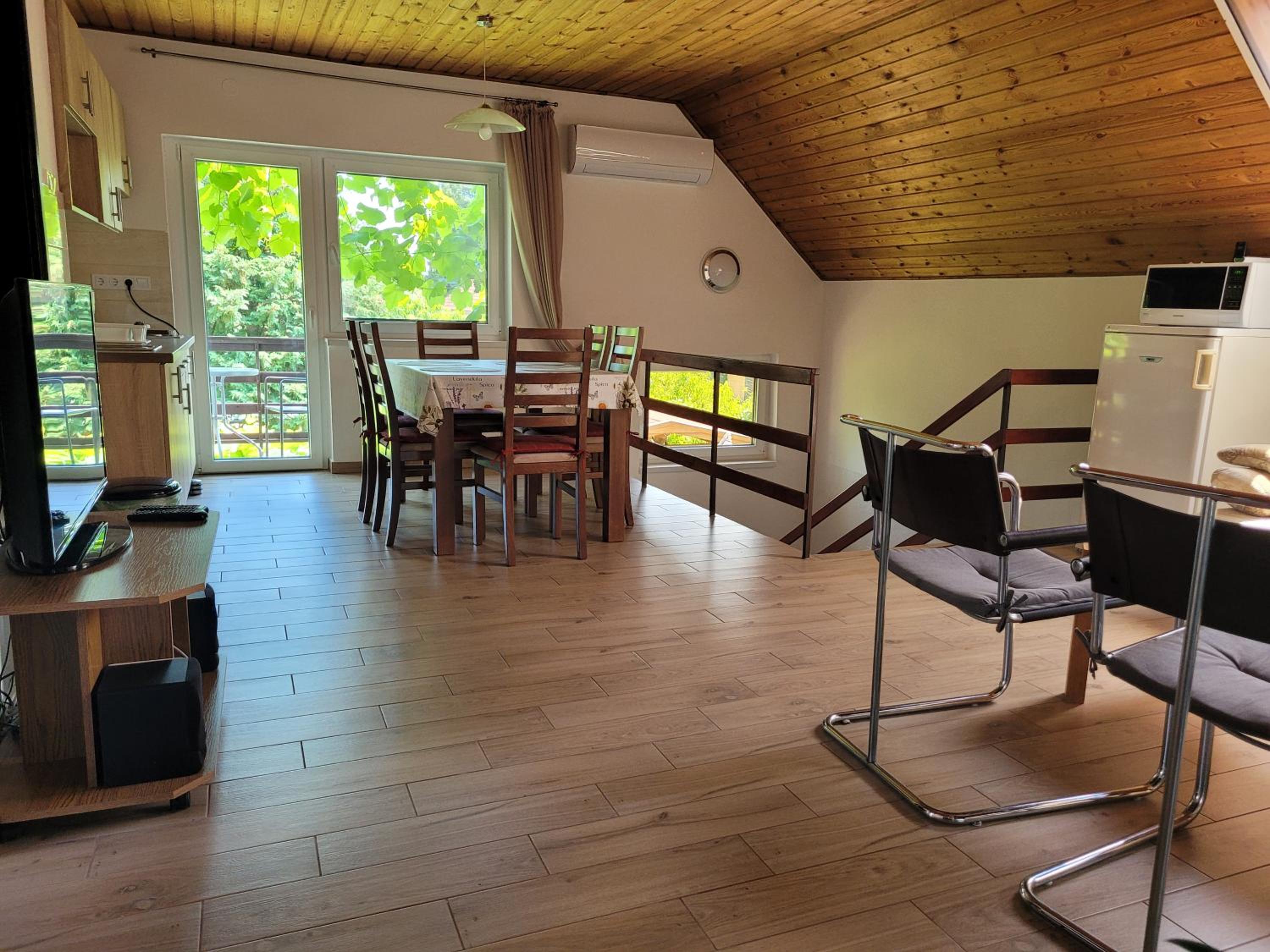 Liliom Apartman
