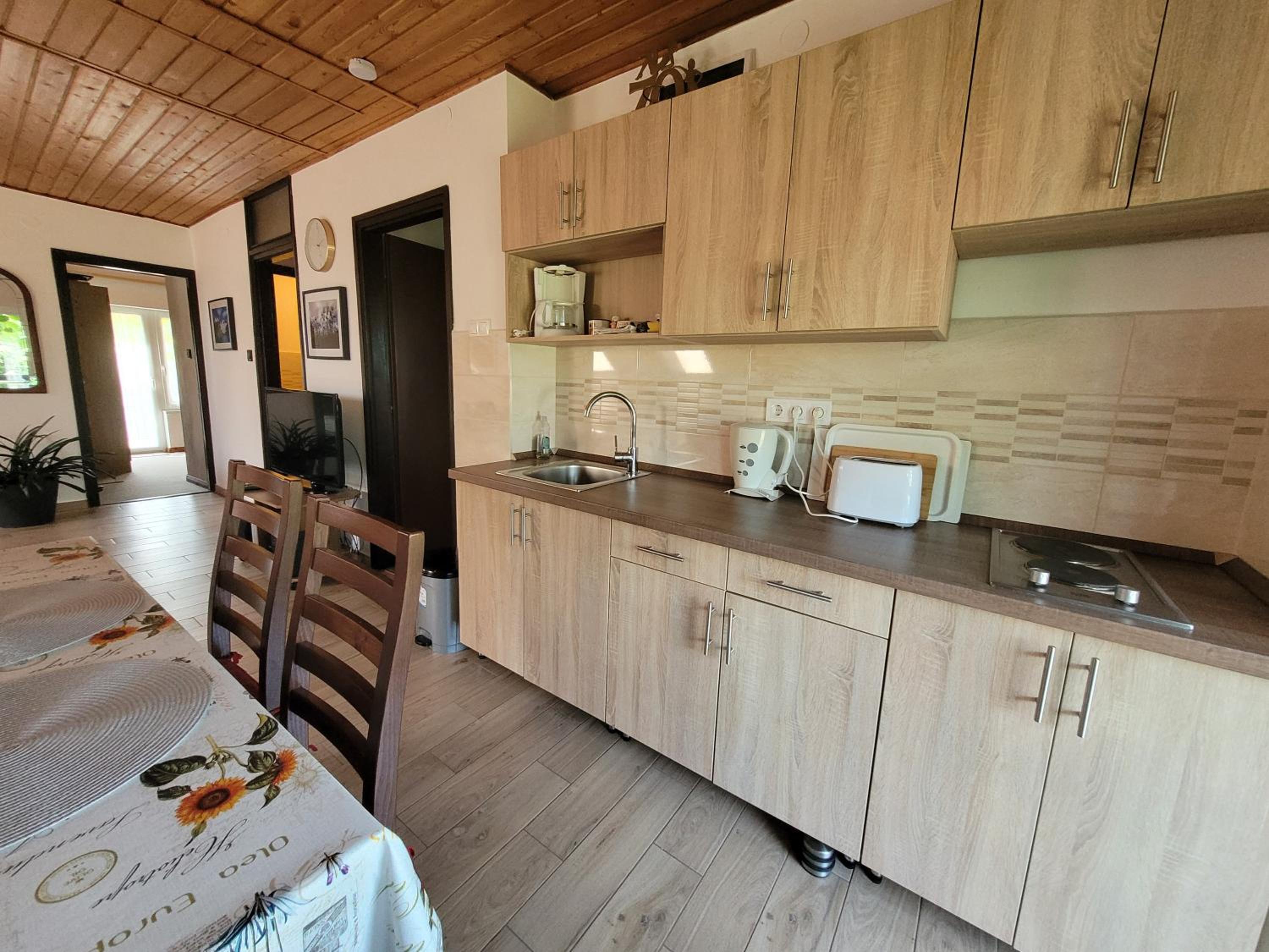 Liliom Apartman