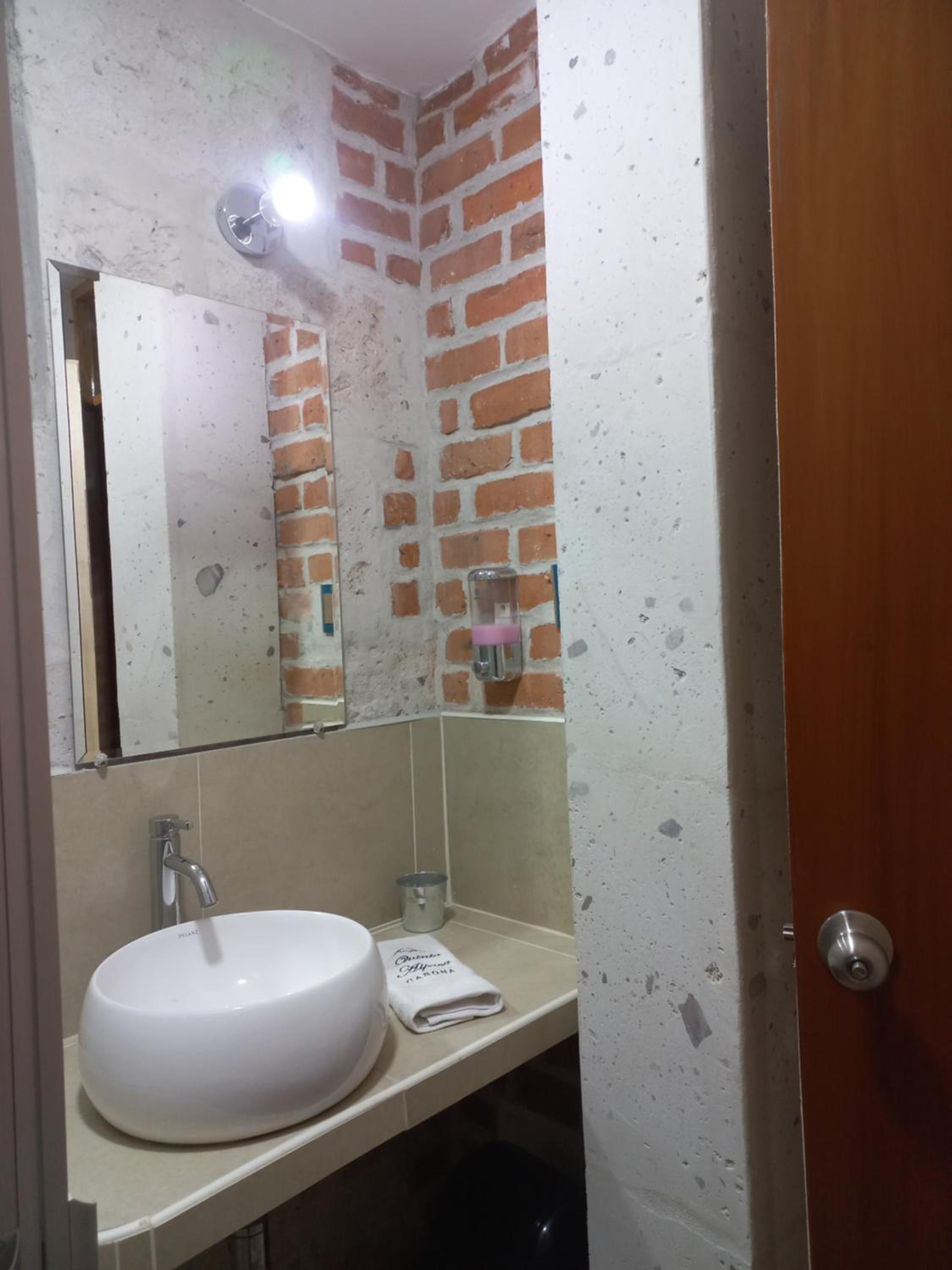 Photo 8