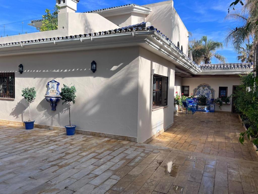 VILLA EN PRIMERA LINEA PLAYA