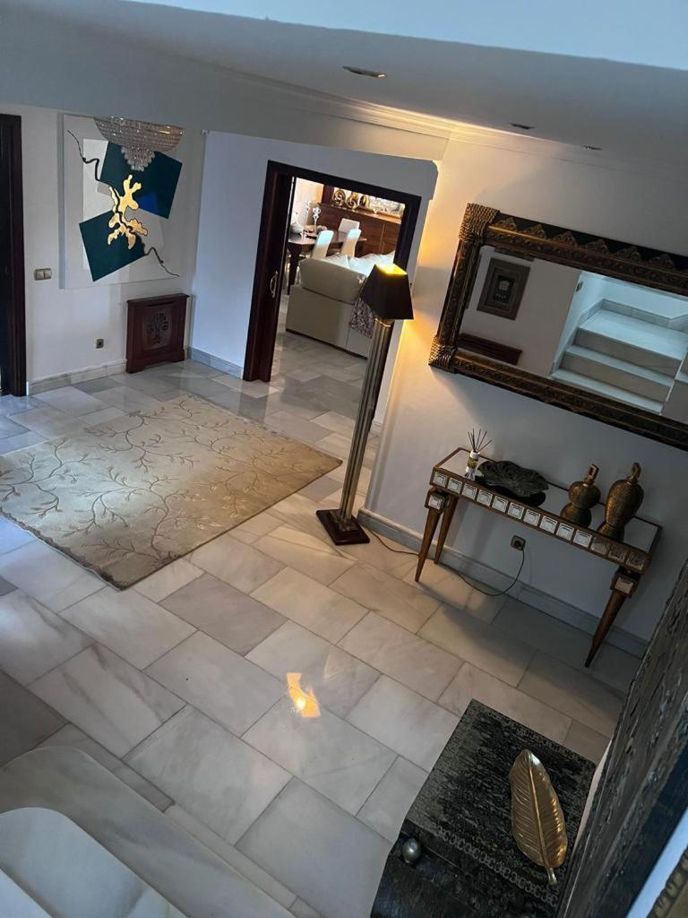 VILLA EN PRIMERA LINEA PLAYA
