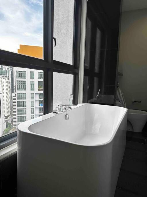 TTs HOME3 Mews 4-8Pax Pavilion KLCC Kuala Lumpur