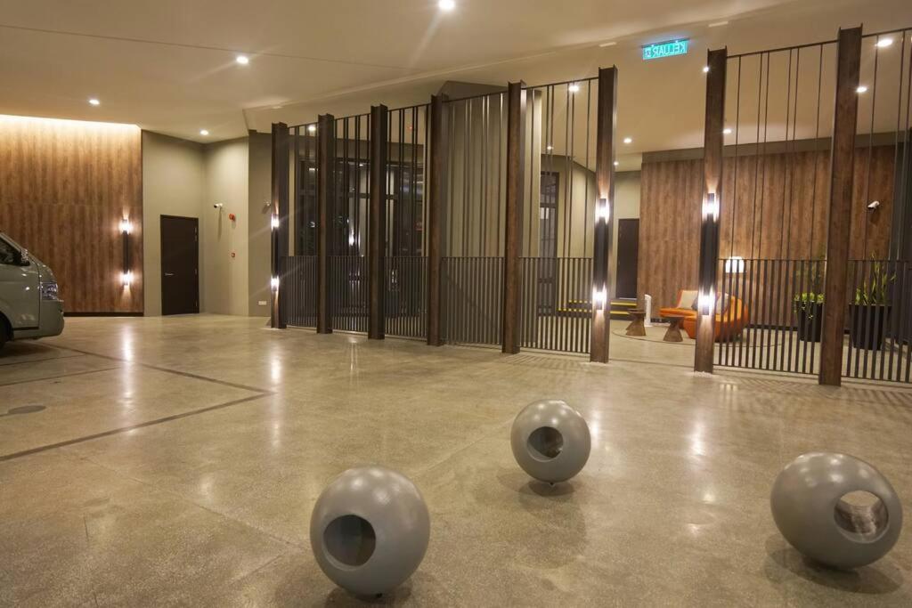 TTs HOME3 Mews 4-8Pax Pavilion KLCC Kuala Lumpur