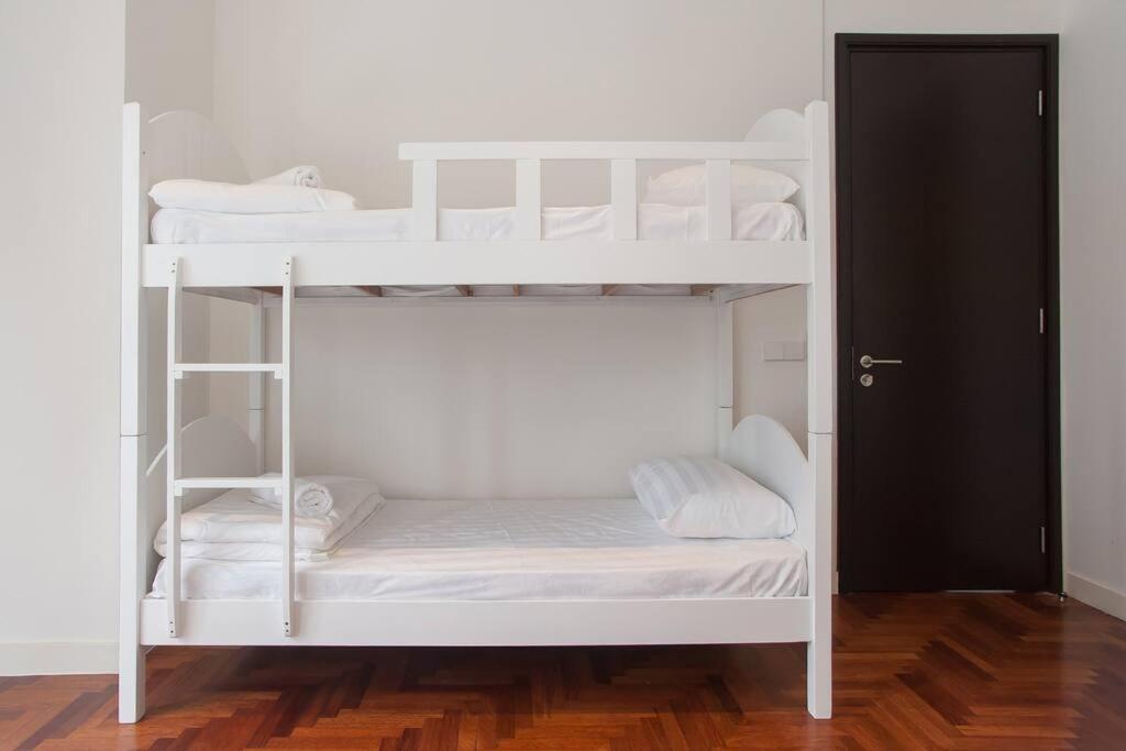 TTs HOME3 Mews 4-8Pax Pavilion KLCC Kuala Lumpur