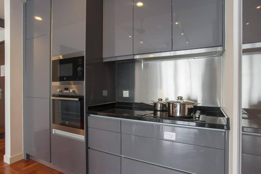 TTs HOME3 Mews 4-8Pax Pavilion KLCC Kuala Lumpur