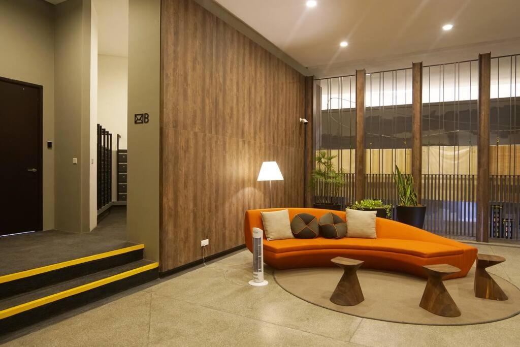 TTs HOME3 Mews 4-8Pax Pavilion KLCC Kuala Lumpur