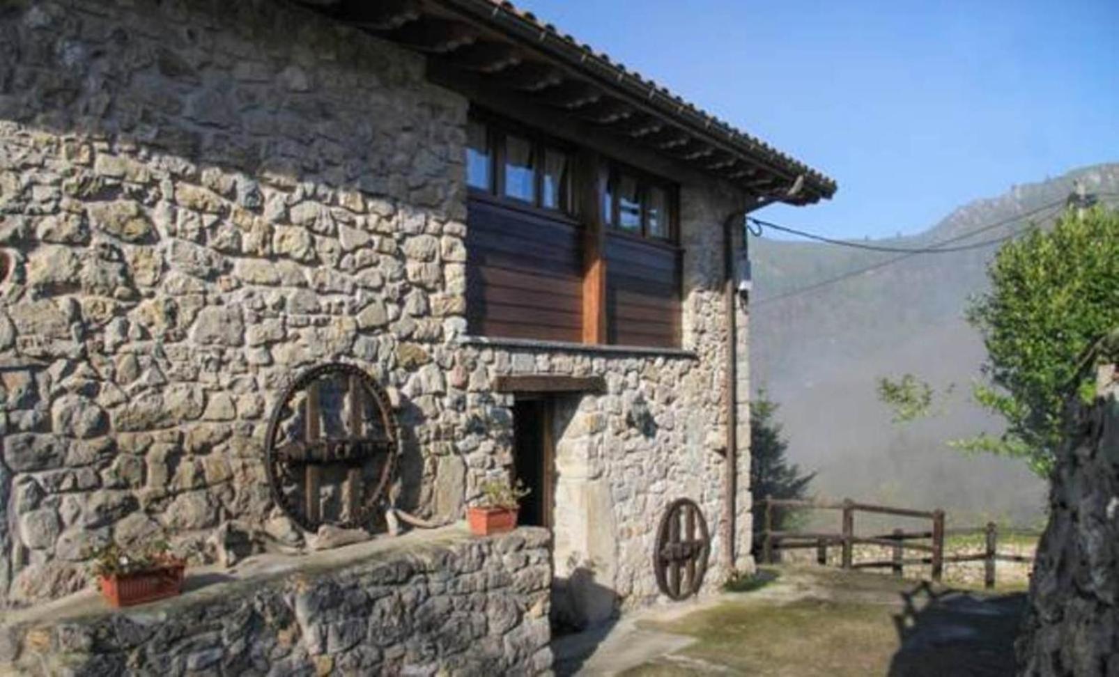 La Quintana Sinariega view 2