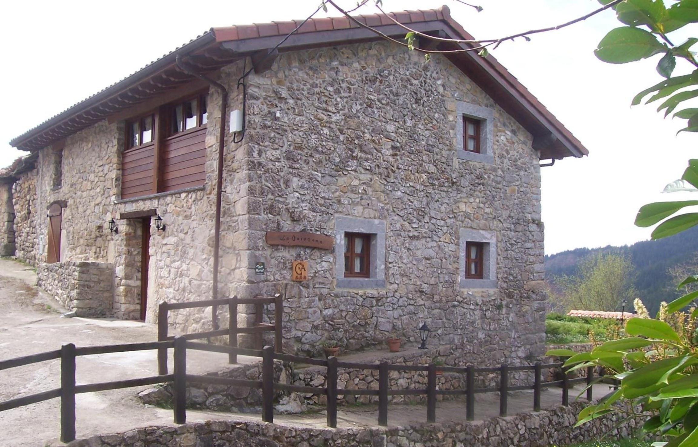 La Quintana Sinariega view 3