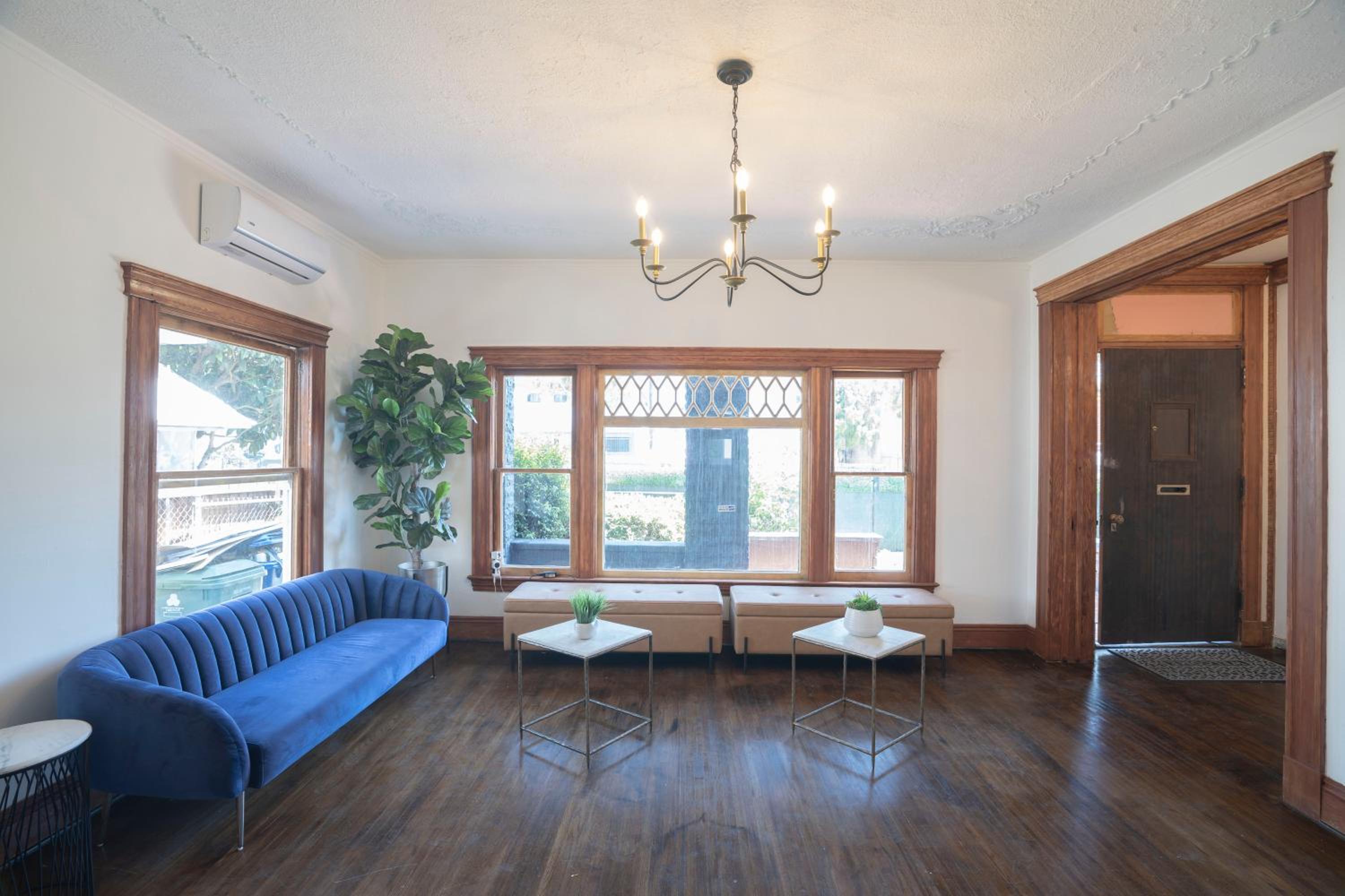 Burlington Hostel