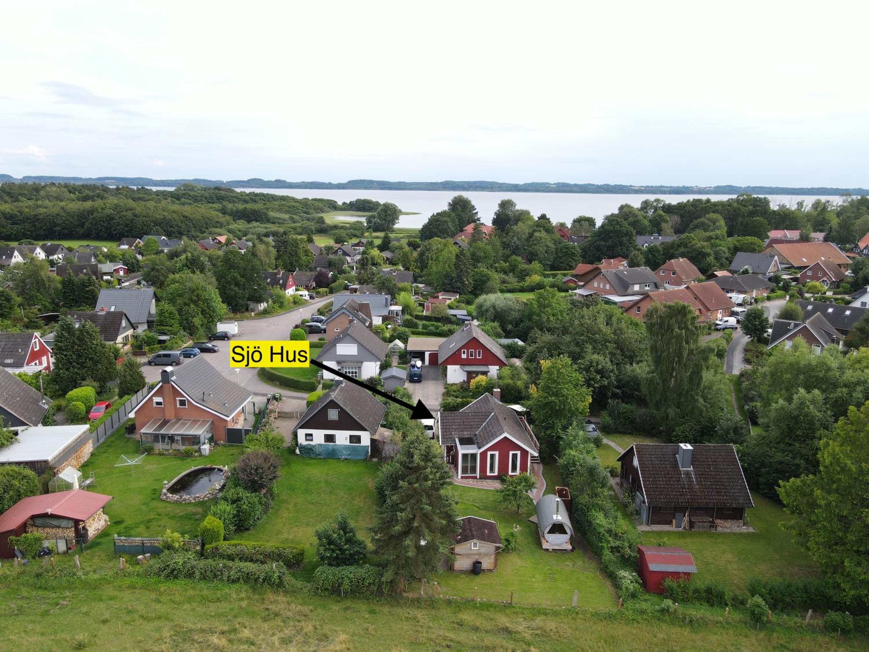 Sjö Hus