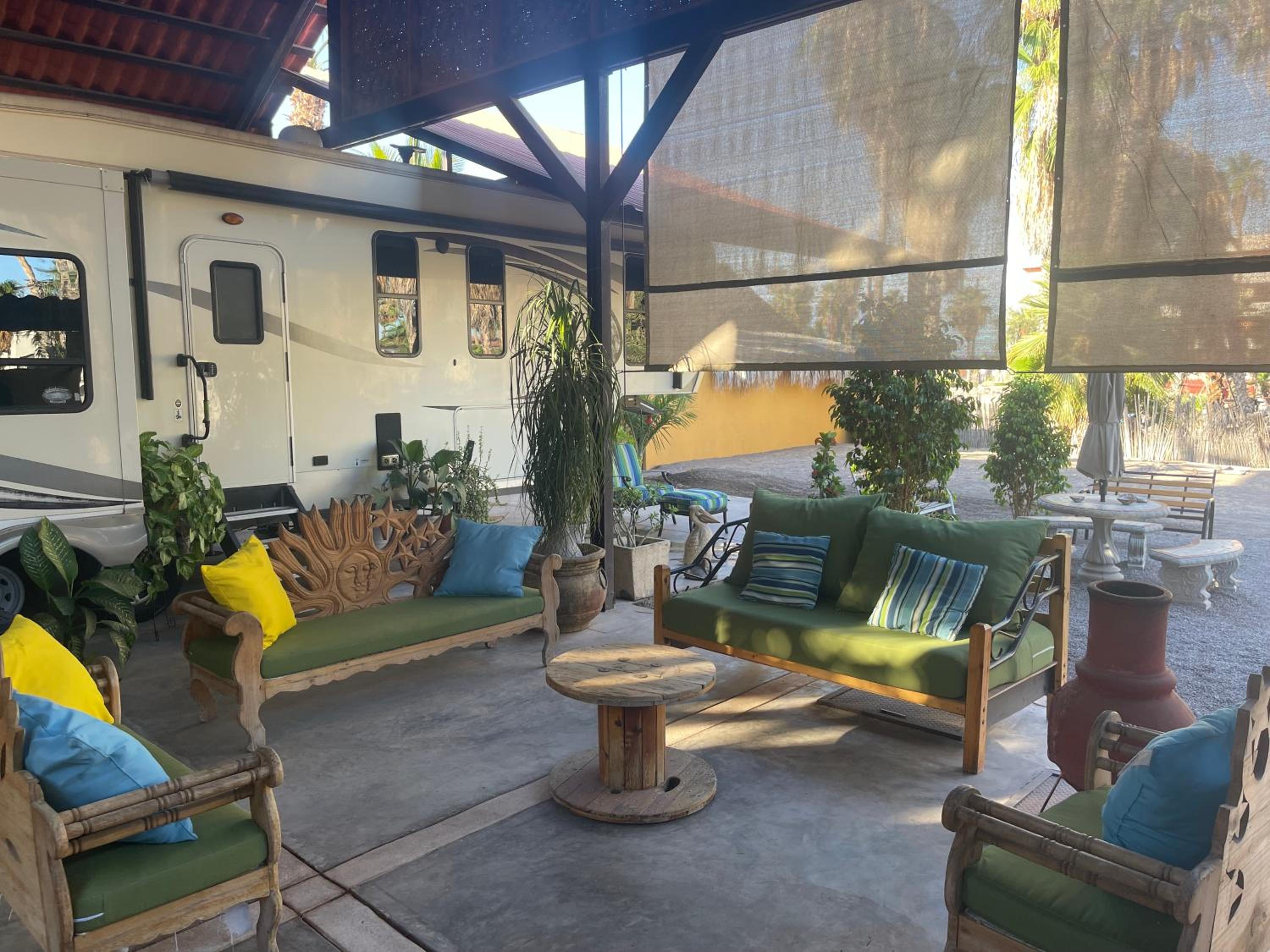 lounge