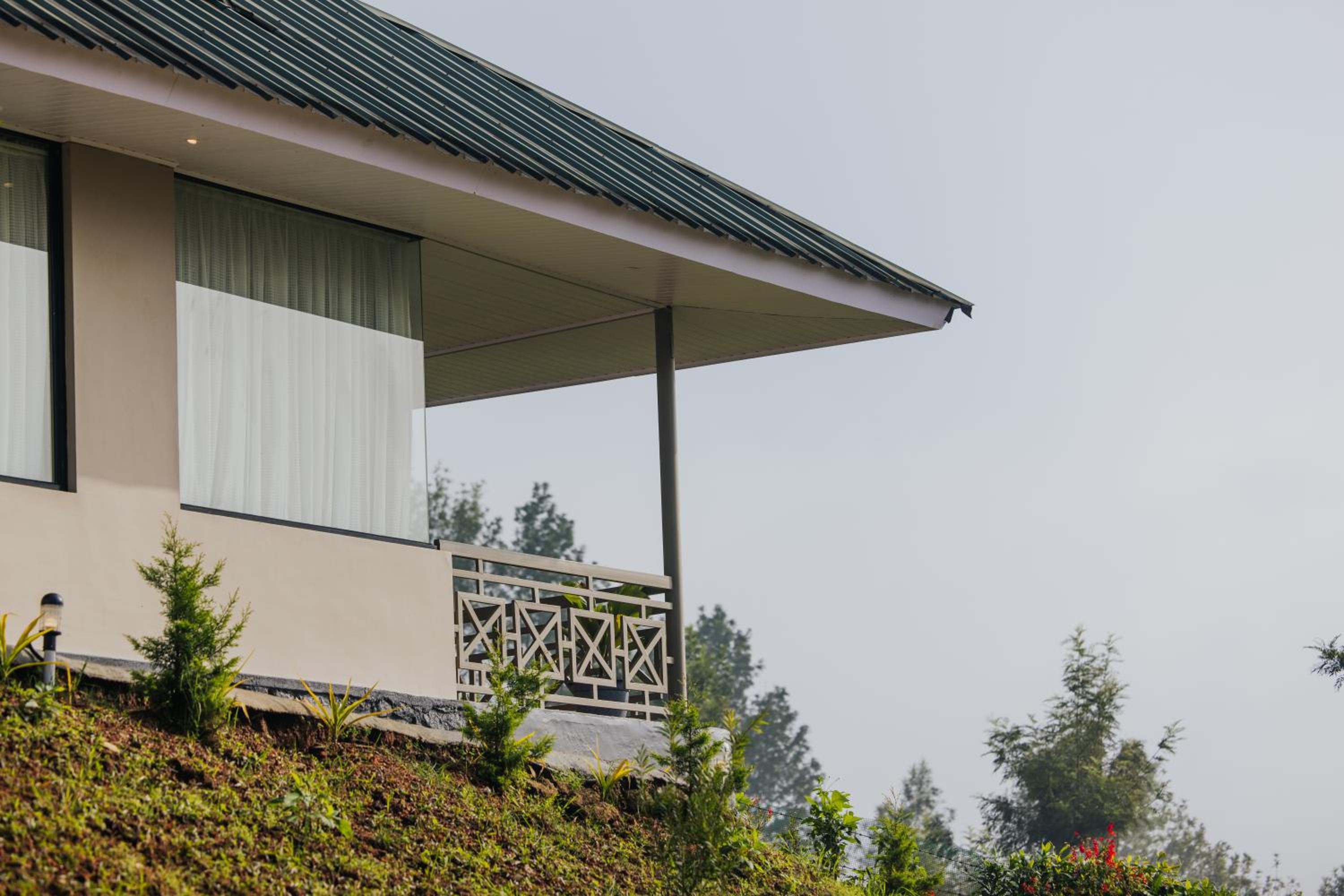 Misty Courtyard Resort