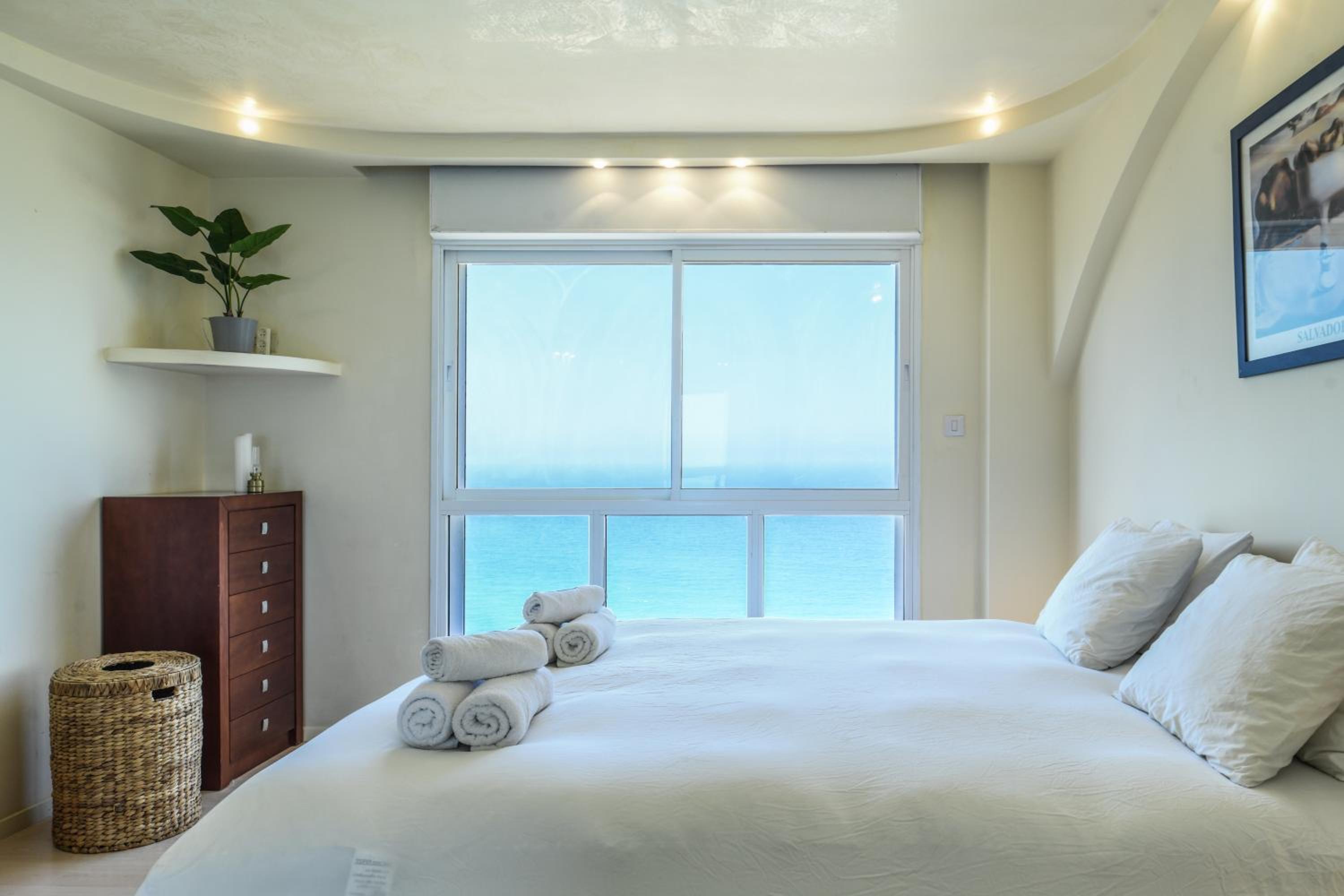 Mamad Netanya Panoramic Sea-View 4BR Apt view 3