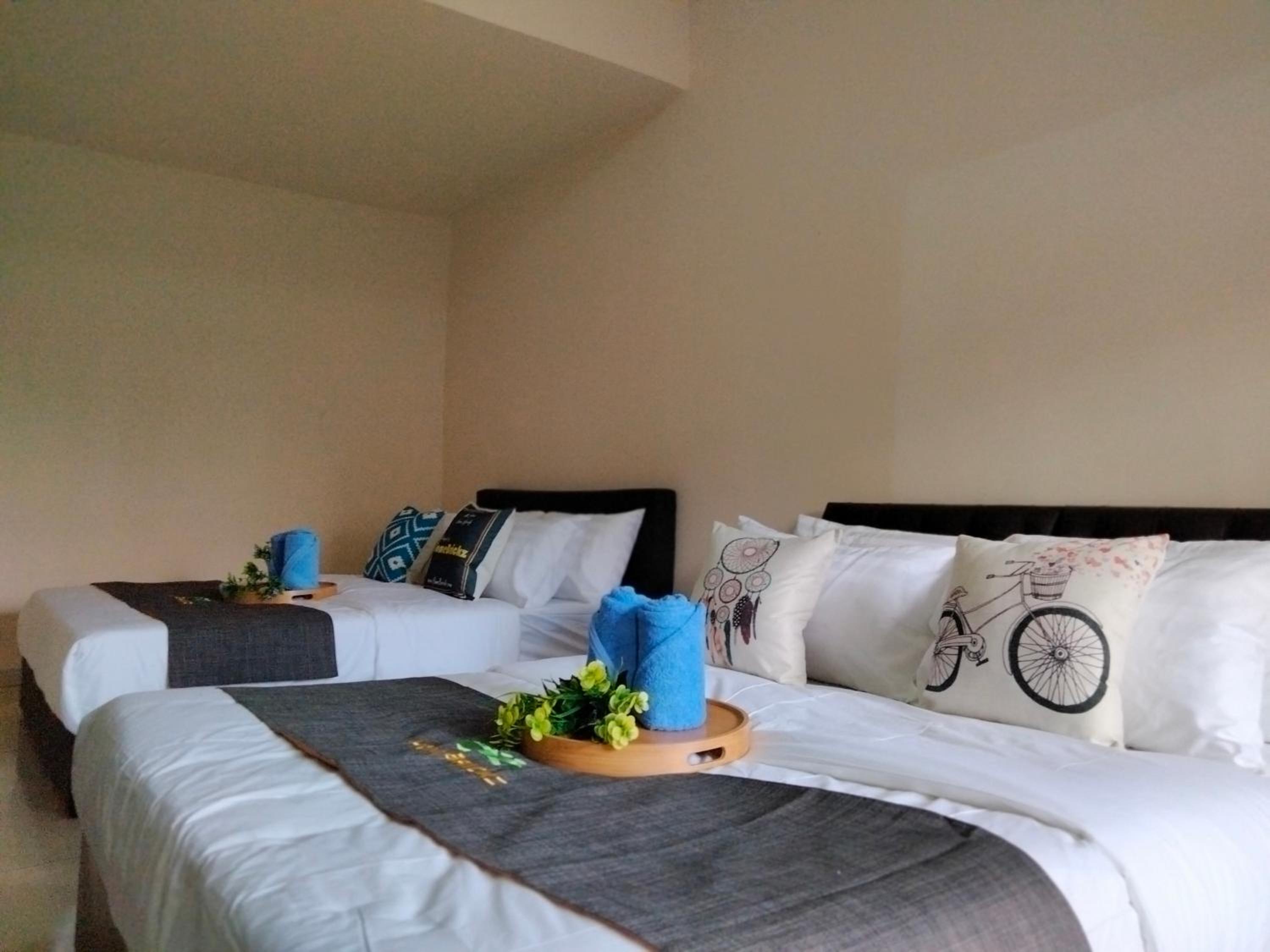 OUG Cozy 3Br 8-9pax 3storey townhouse Bukit OUG