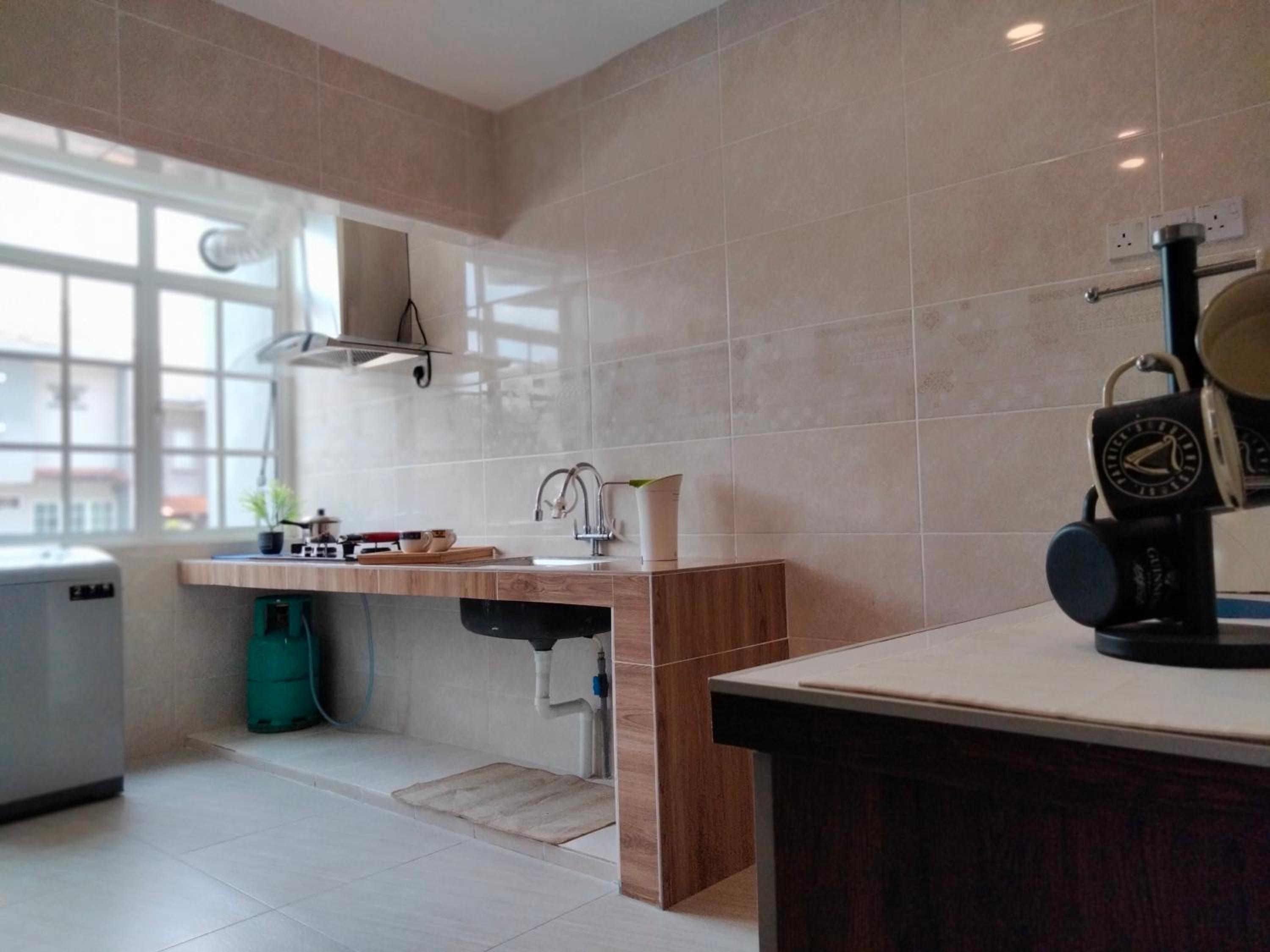 OUG Cozy 3Br 8-9pax 3storey townhouse Bukit OUG